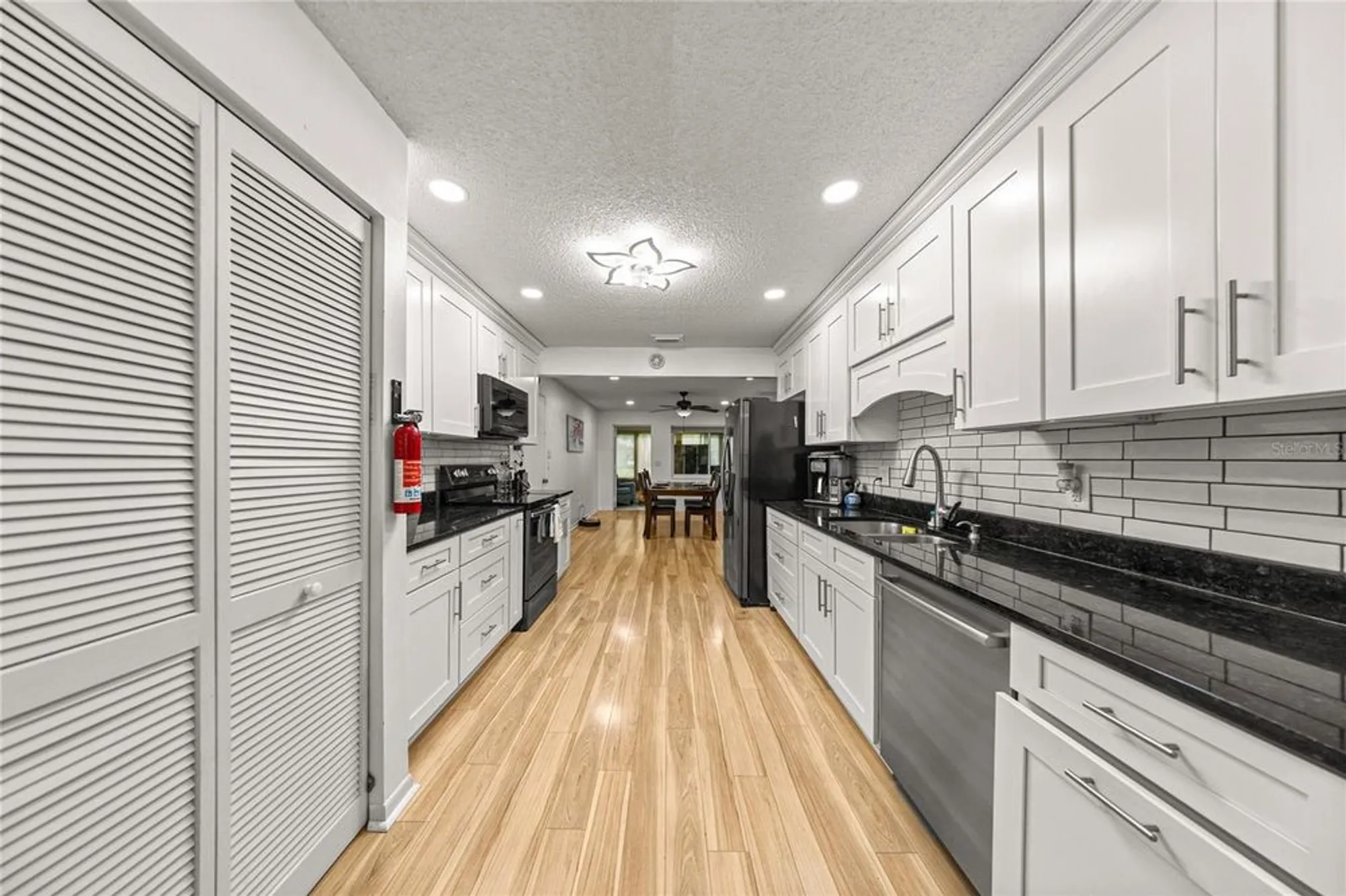 Property Slideshow image 23 of 30 | 8877 sw 96th st d, Ocala, FL, 34481