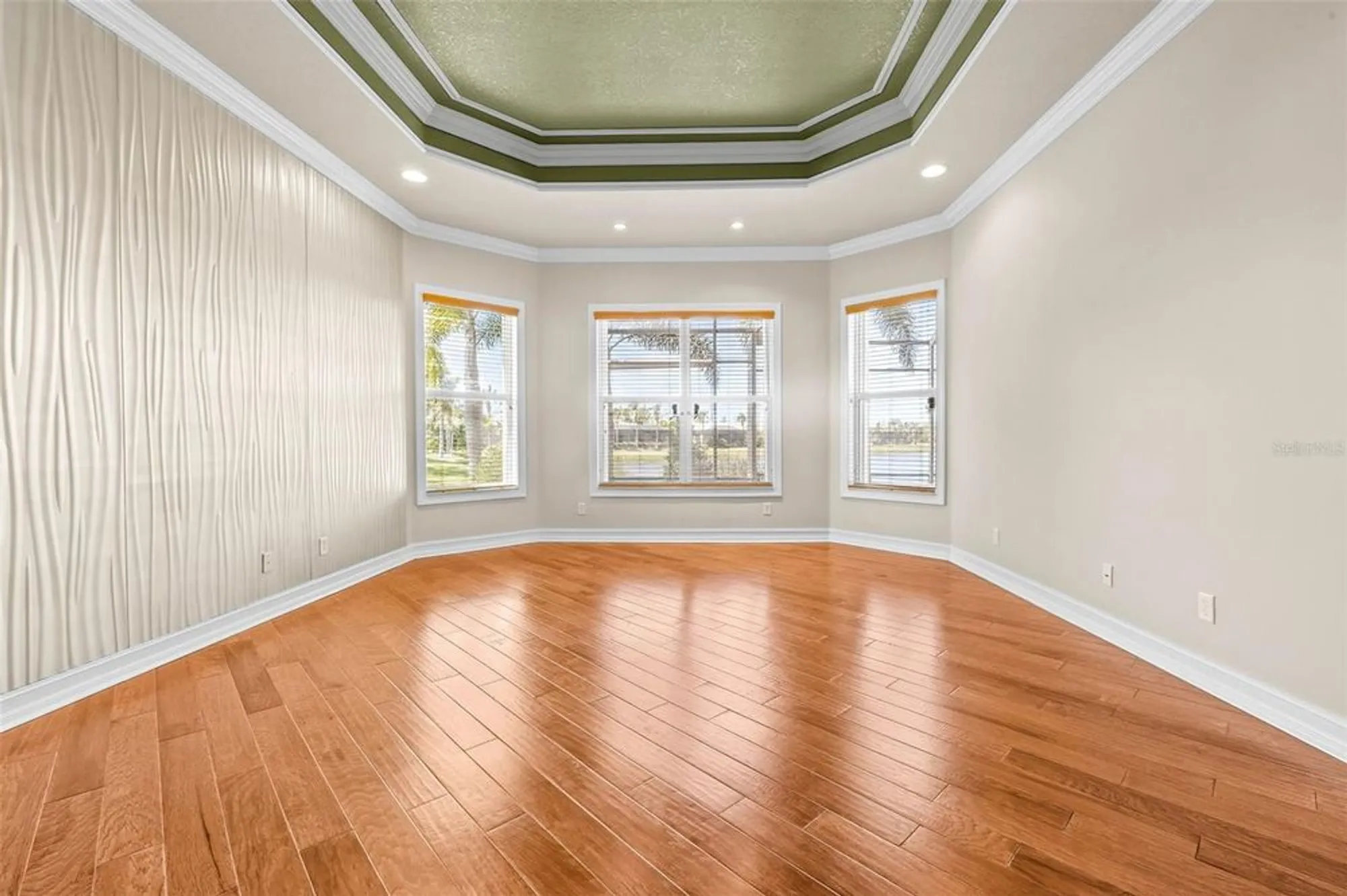 Property Slideshow image 30 of 88 | 5073 stone harbor cir, Wimauma, FL, 33598