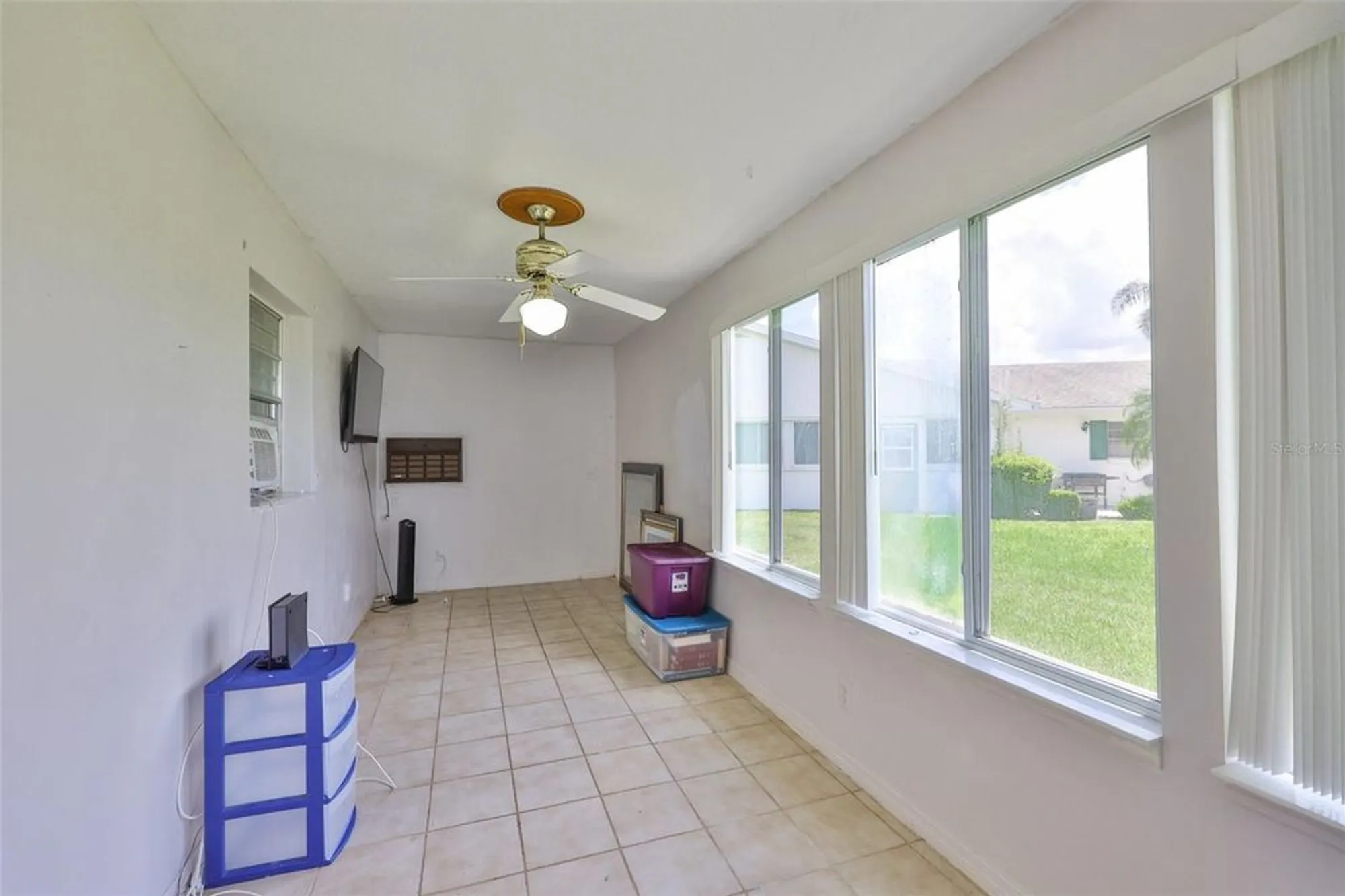 Property Slideshow image 29 of 64 | 2347 gainesborough loop # 2347, Sun City Center, FL, 33573