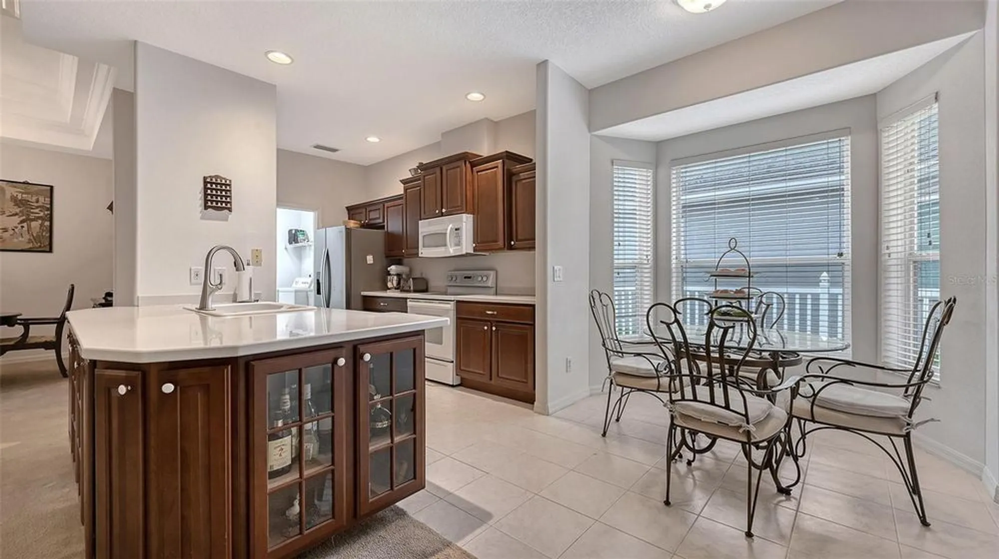 Property Slideshow image 12 of 58 | 6734 w country club ln, Sarasota, FL, 34243