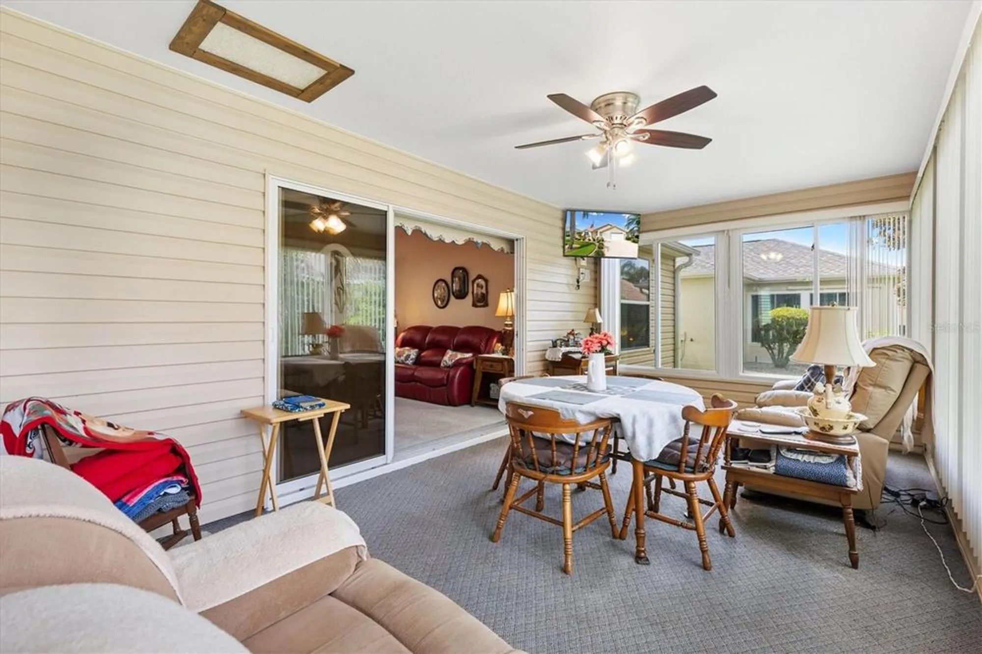 Property Slideshow image 31 of 43 | 1884 poppy cir, The Villages, FL, 32162