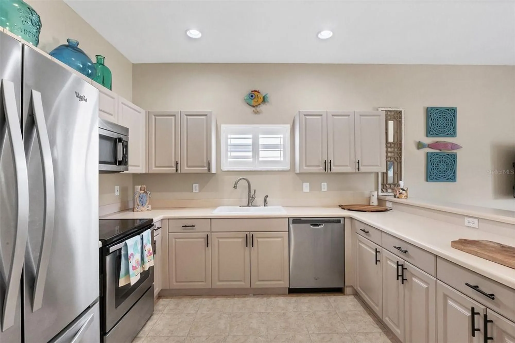 Property Slideshow image 12 of 37 | 4261 oak terrace cir, Port Charlotte, FL, 33953