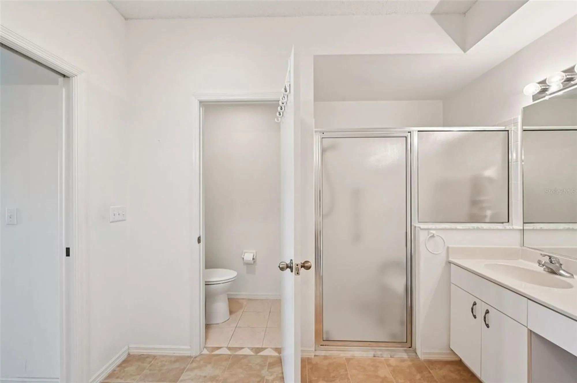 Property Slideshow image 20 of 67 | 1011 otter mill way, Sun City Center, FL, 33573