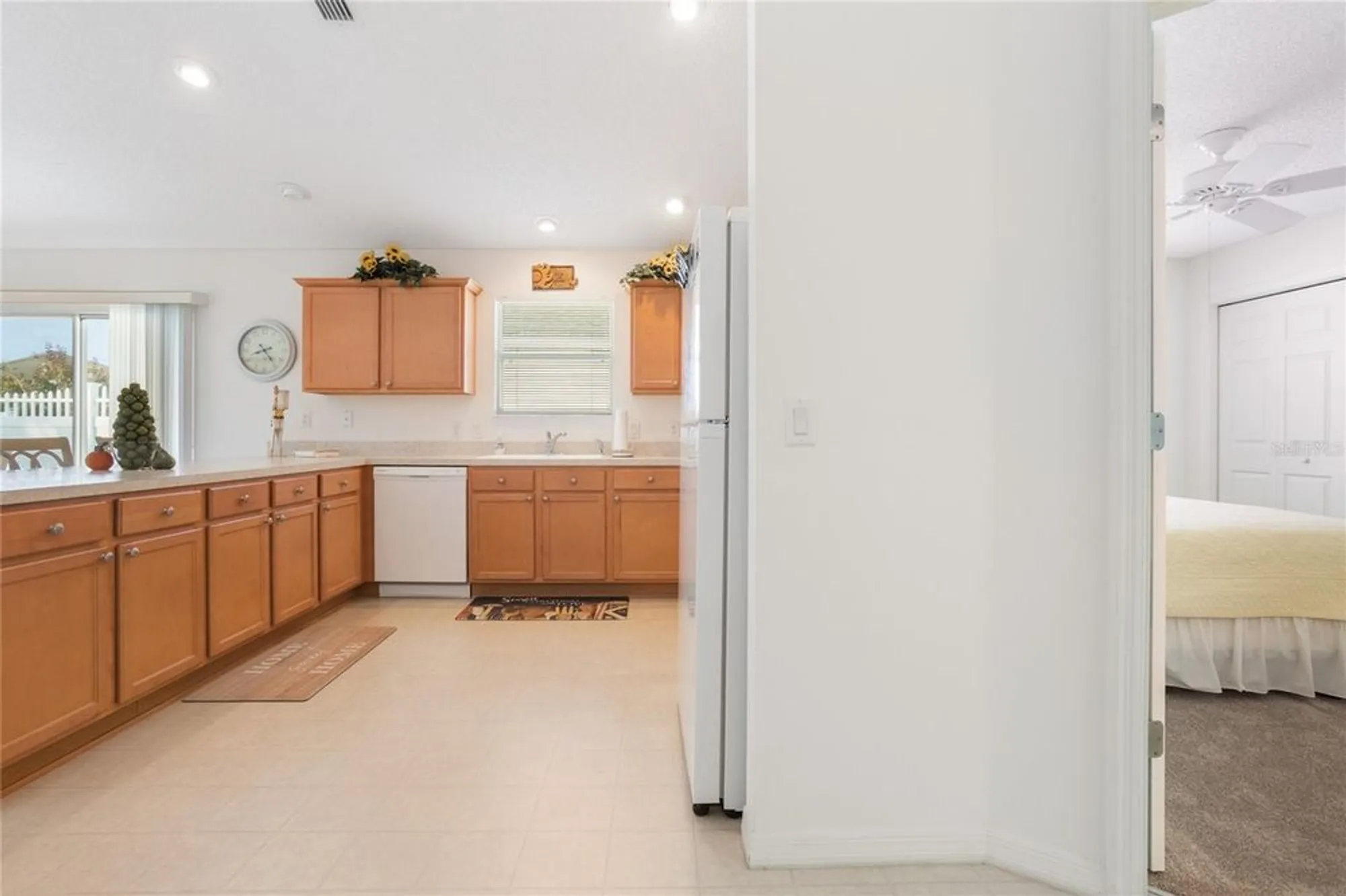 Property Slideshow image 12 of 34 | 594 lacy pl, The Villages, FL, 32162