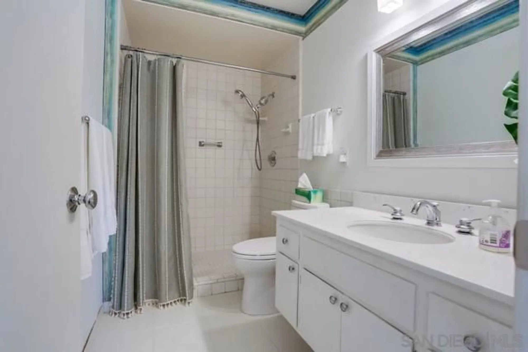 Property Slideshow image 22 of 46 | 16555 caminito vecinos 39, San Diego, CA, 92128