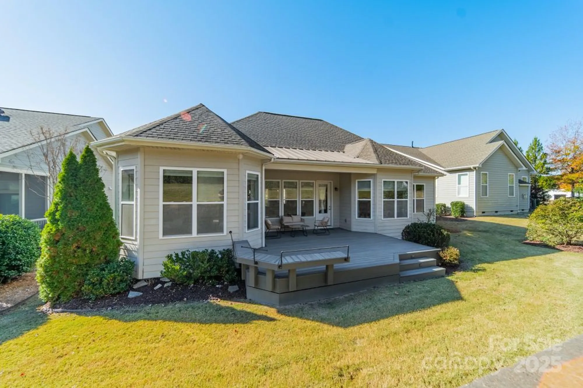 Property Slideshow image 37 of 44 | 15016 high bluff ct, Charlotte, NC, 28278