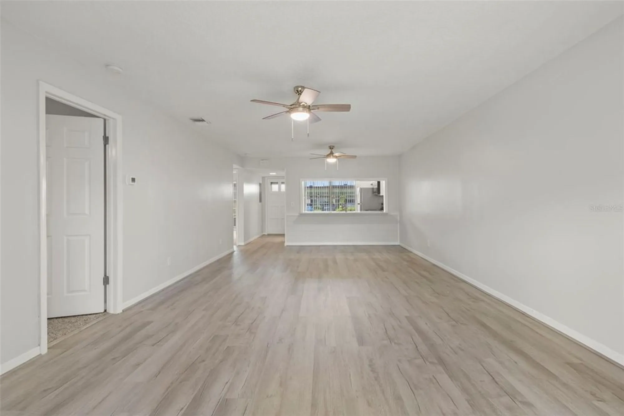 Property Slideshow image 18 of 39 | 1701 pinehurst rd 10f, Dunedin, FL, 34698