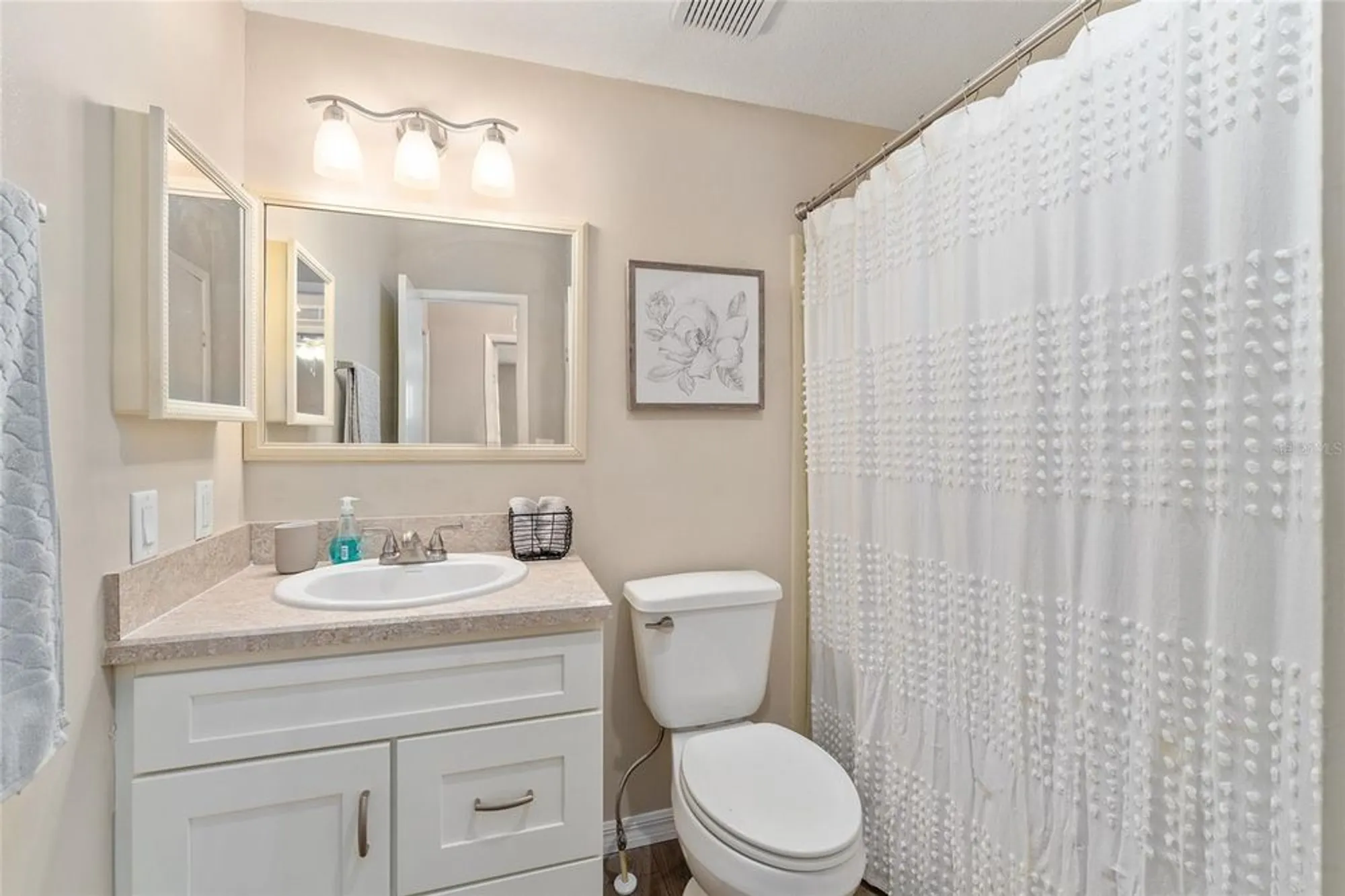 Property Slideshow image 37 of 67 | 1607 doral cir, Lady Lake, FL, 32159