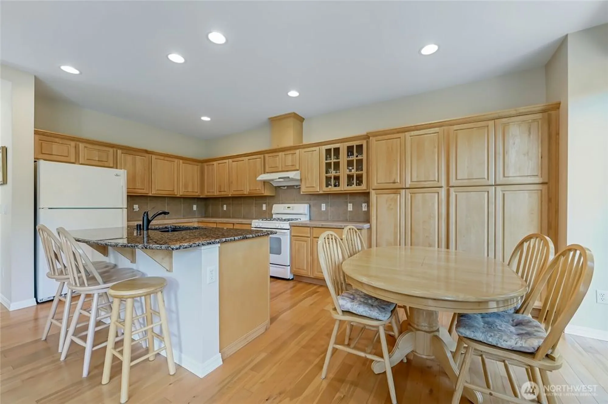 Property Slideshow image 15 of 38 | 24036 ne adair rd, Redmond, WA, 98053