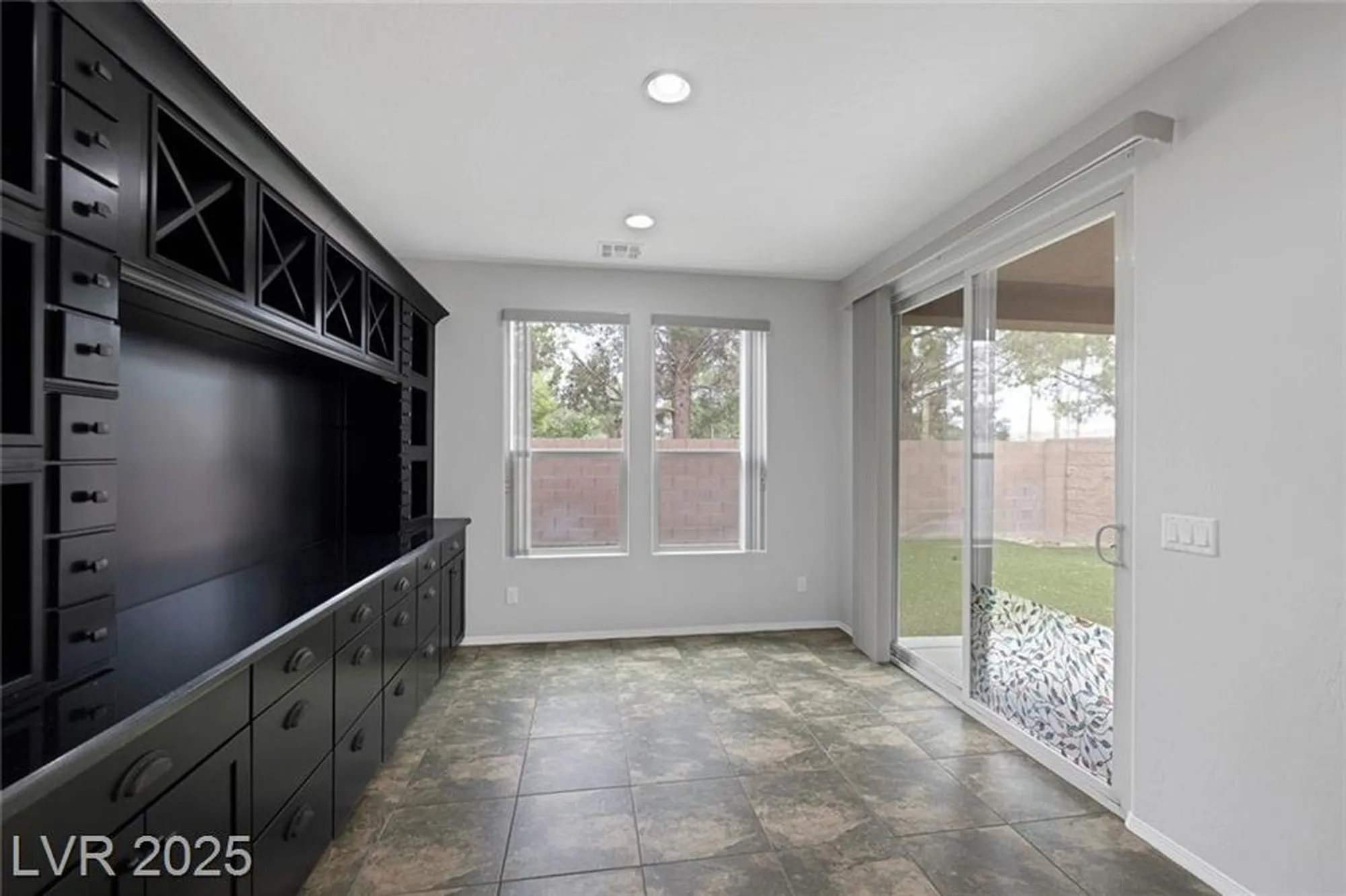 Property Slideshow image 19 of 32 | 5625 galivan vista st, North Las Vegas, NV, 89081