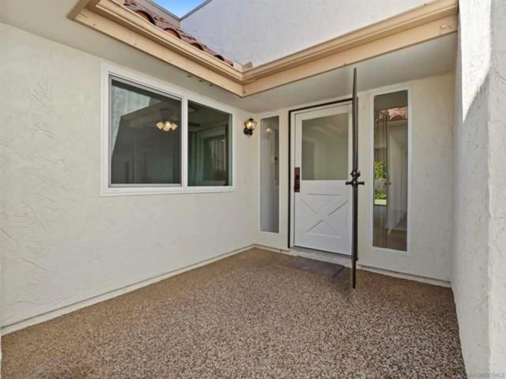 Property Slideshow image 2 of 31 | 3579 twilight ln, Oceanside, CA, 92056