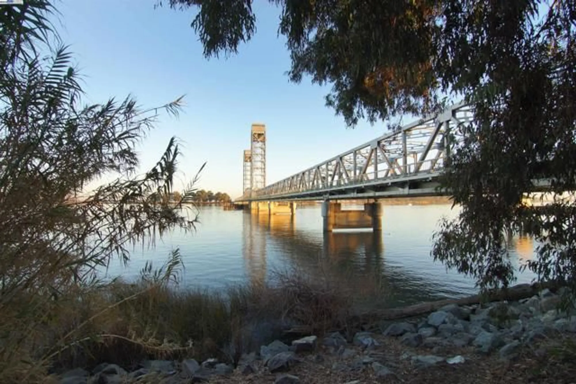 Property Slideshow image 52 of 58 | 604 american falls dr, Rio Vista, CA, 94571