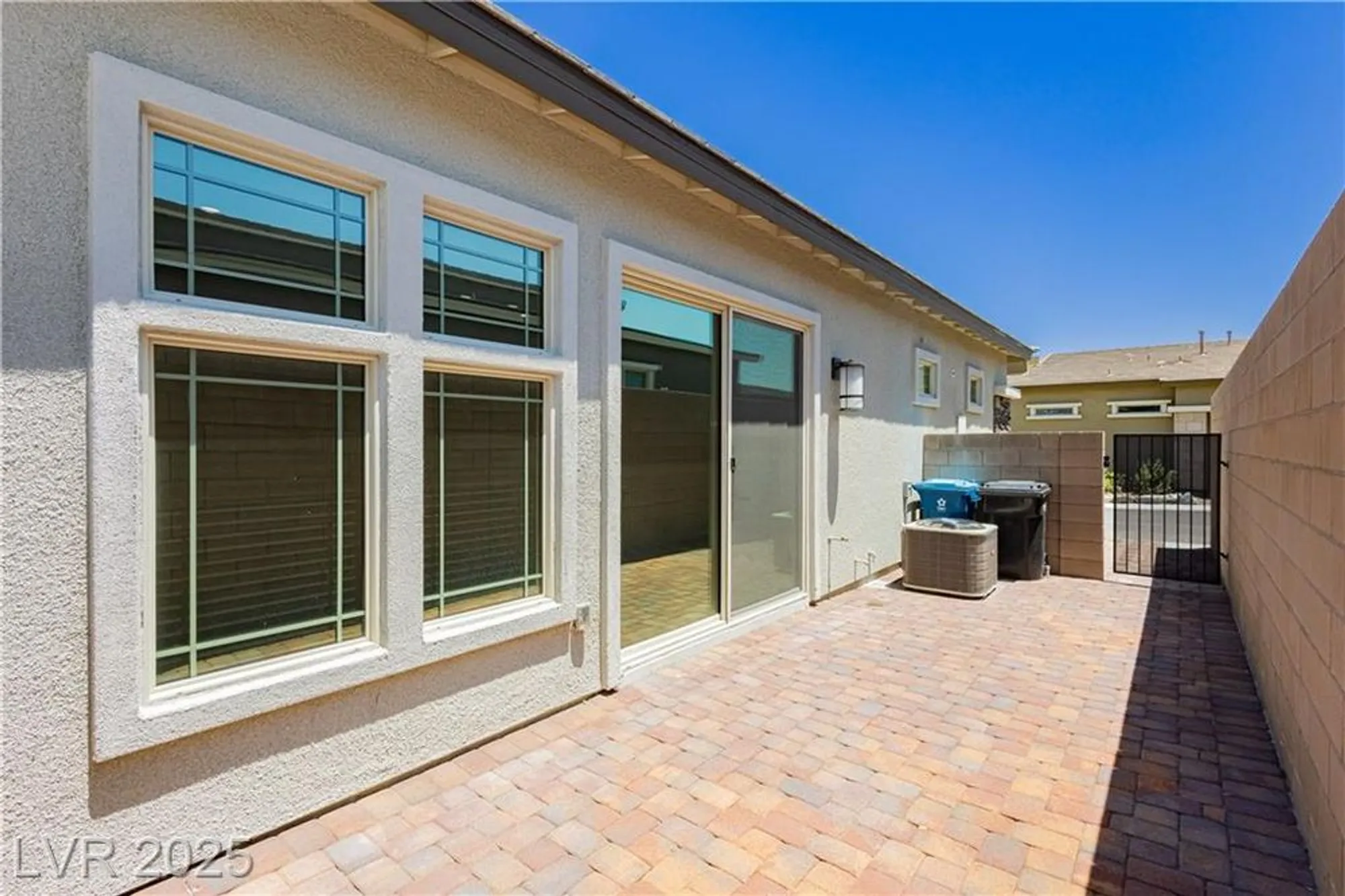 Property Slideshow image 33 of 45 | 901 allister fields ln, Las Vegas, NV, 89138