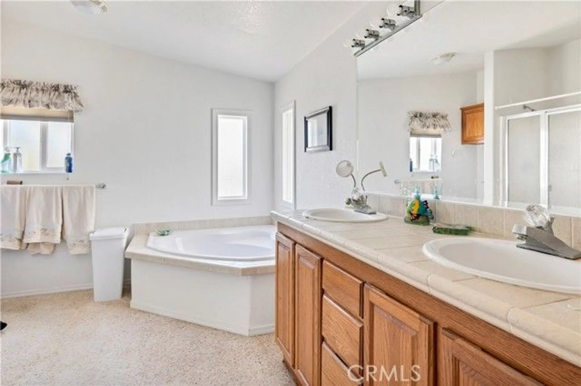Property Slideshow image 26 of 42 | 1651 willow leaf dr, Hemet, CA, 92545