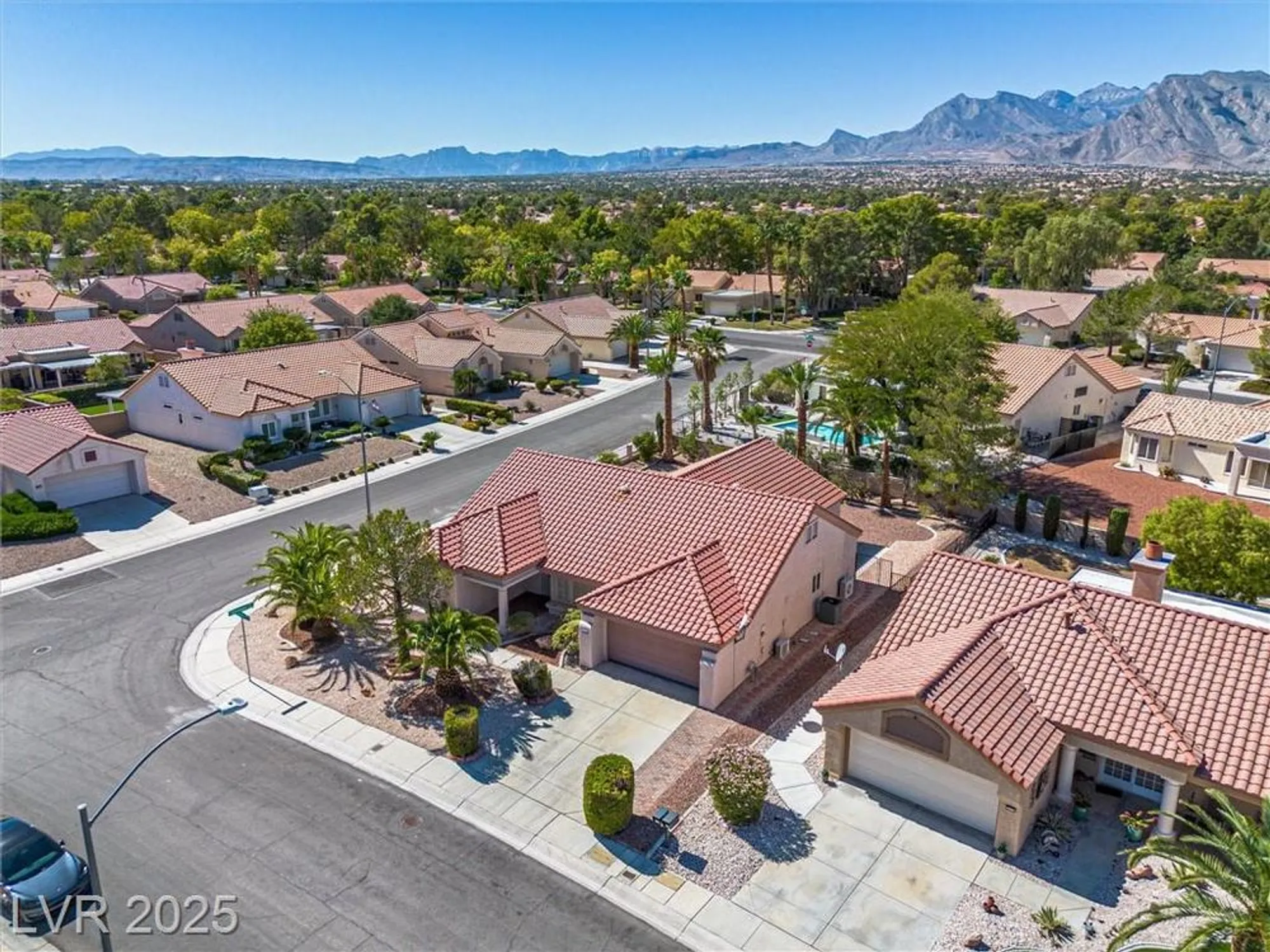 Property Slideshow image 56 of 66 | 3001 merimar dr, Las Vegas, NV, 89134