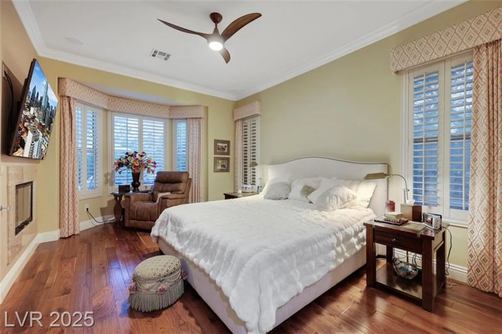 Property Slideshow image 51 of 63 | 4286 pacifico ln, Las Vegas, NV, 89135