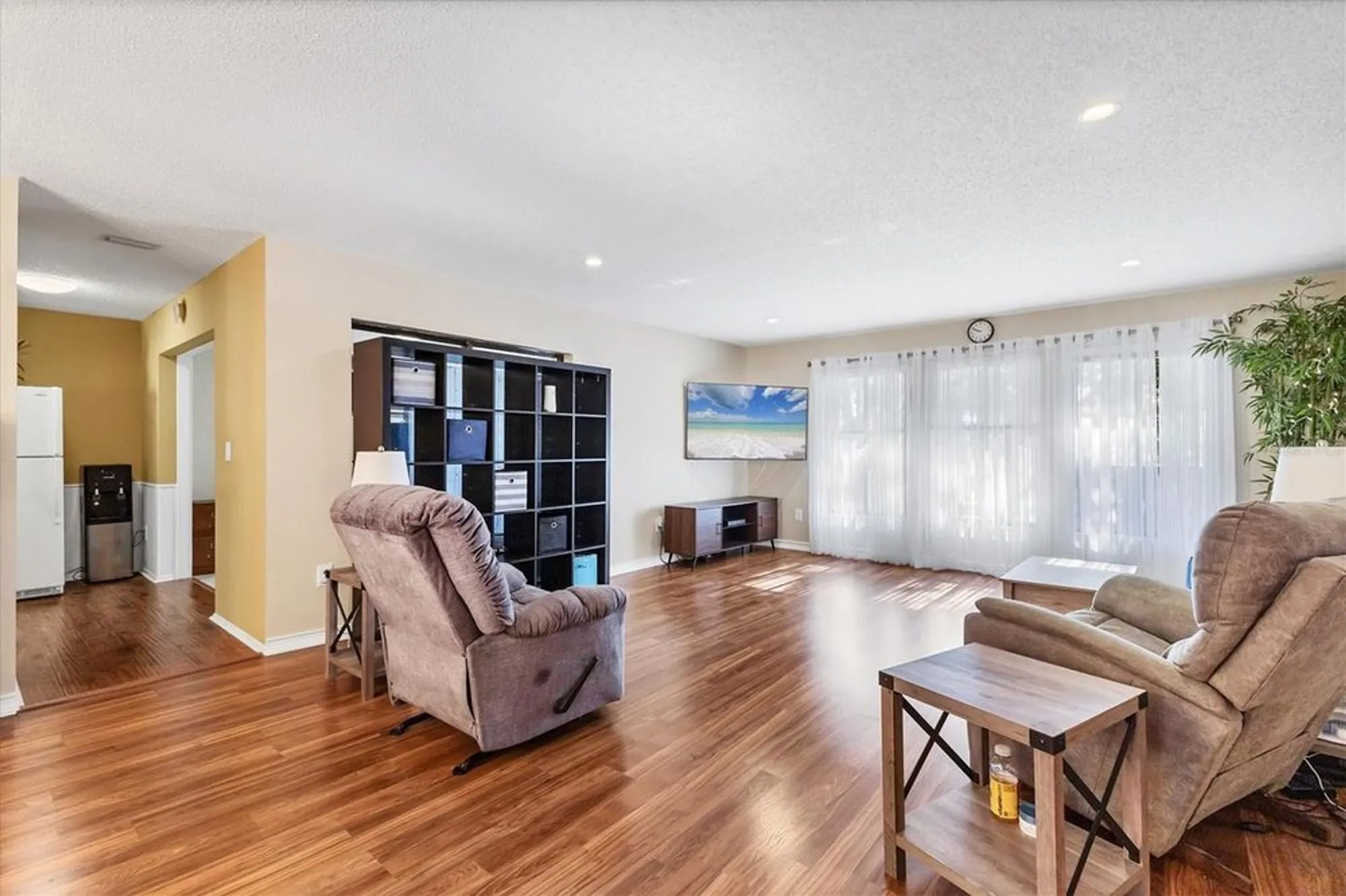 Property Slideshow image 4 of 34 | 1111 w faith cir apt 2004, Bradenton, FL, 34212