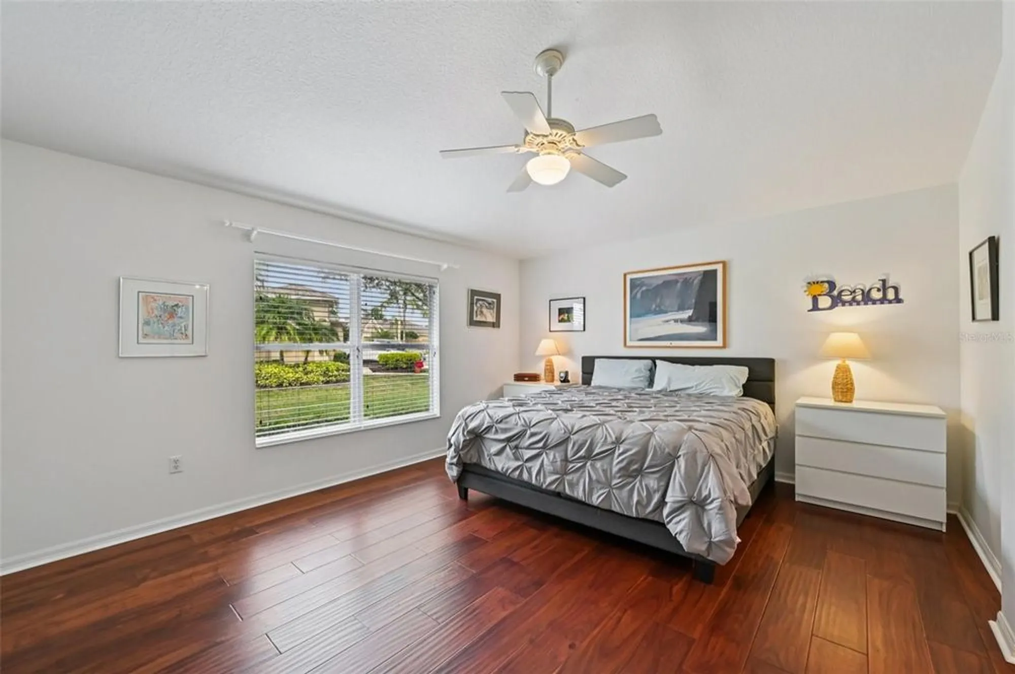 Property Slideshow image 15 of 61 | 2103 grantham greens dr, Sun City Center, FL, 33573