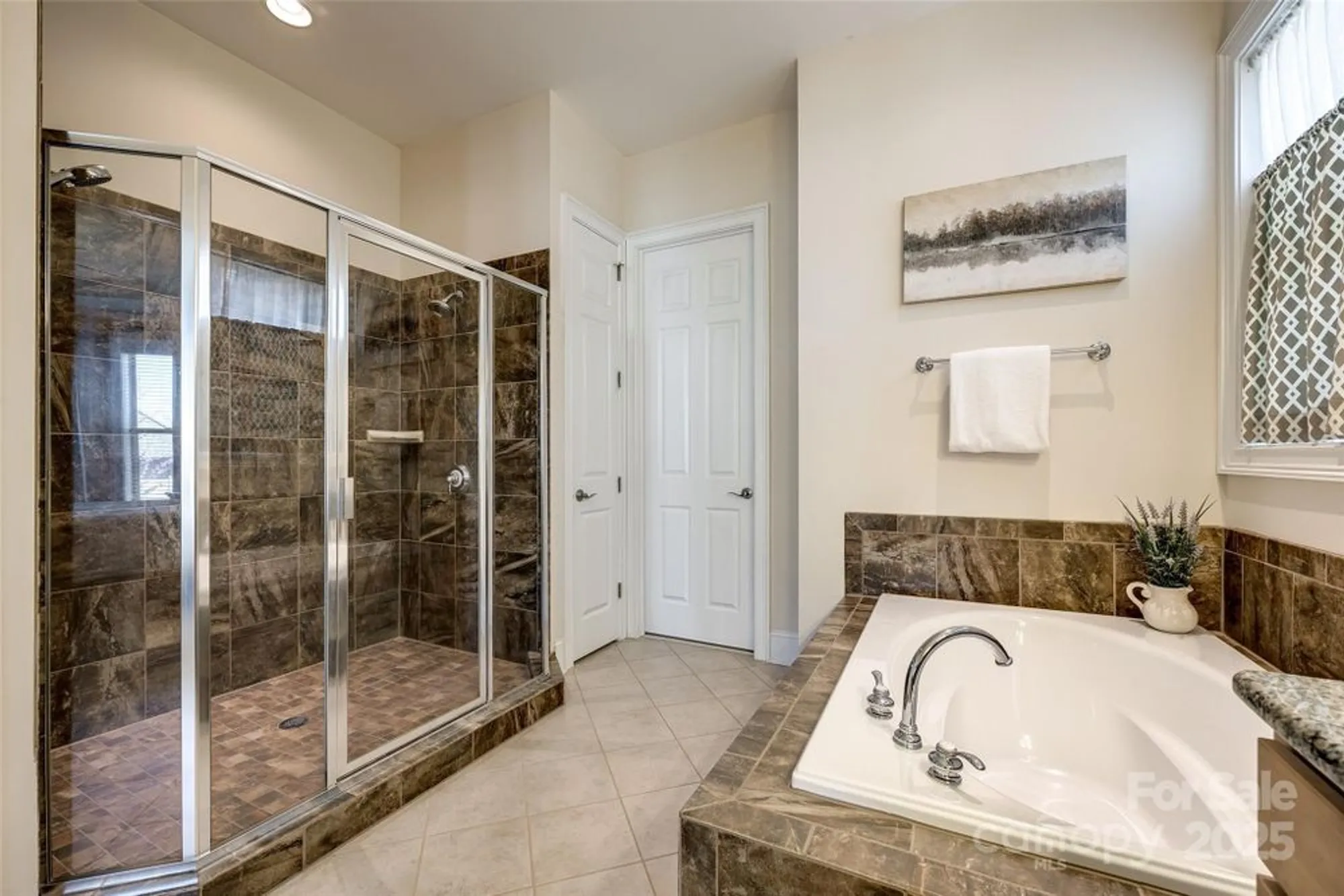 Property Slideshow image 23 of 45 | 15620 lake ridge rd, Charlotte, NC, 28278