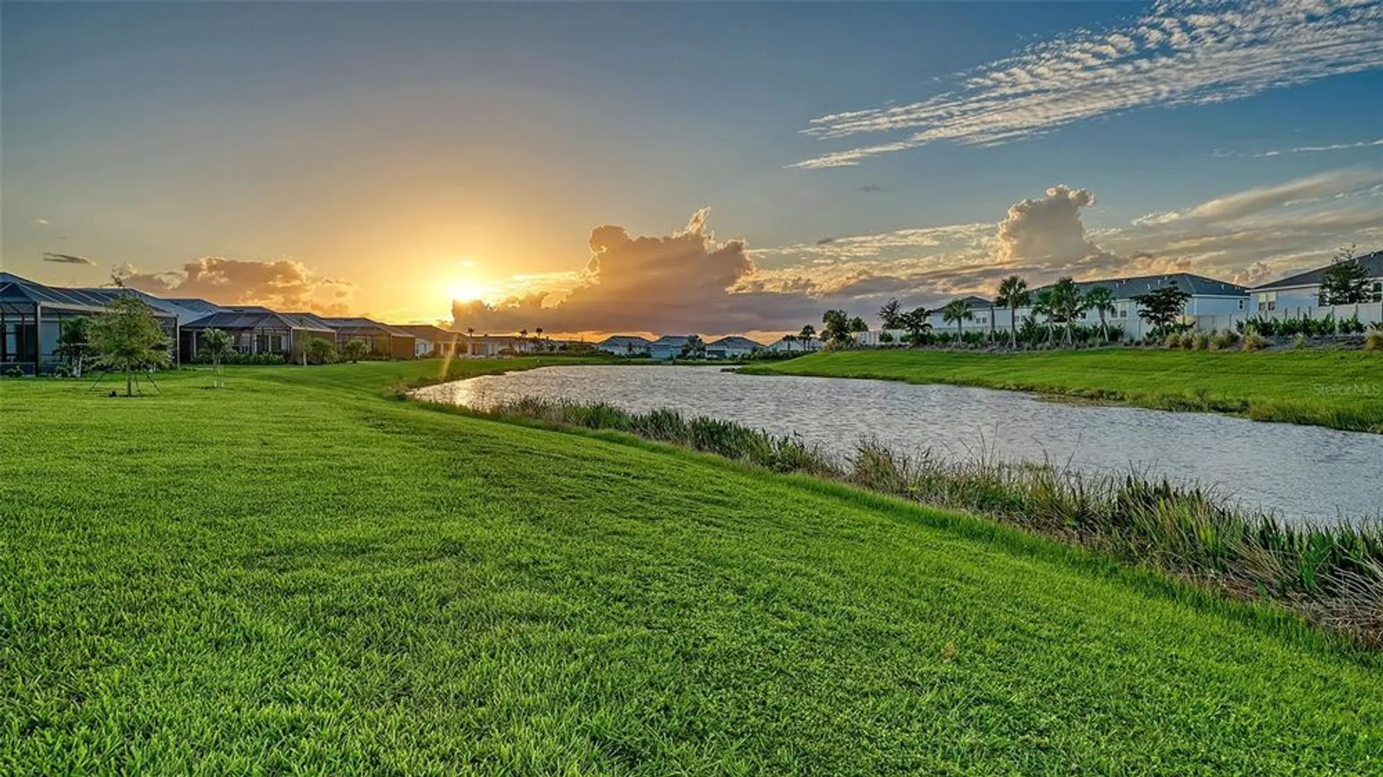 Property Slideshow image 56 of 90 | 16423 isola pl, Lakewood Ranch, FL, 34211