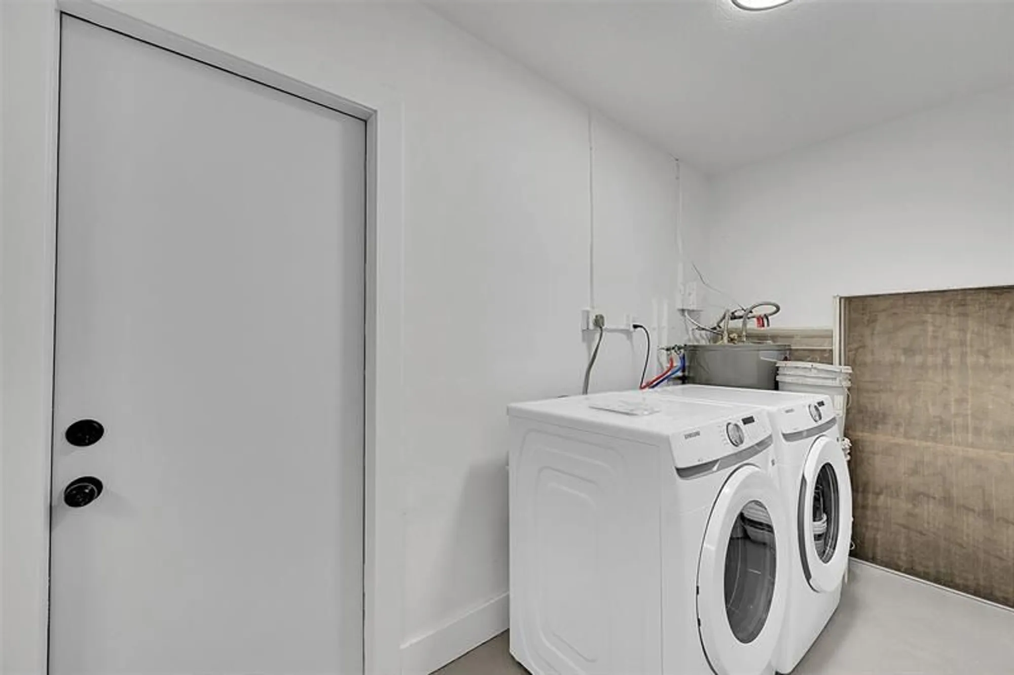 Property Slideshow image 31 of 35 | 6925 nw 11th st, Margate, FL, 33063