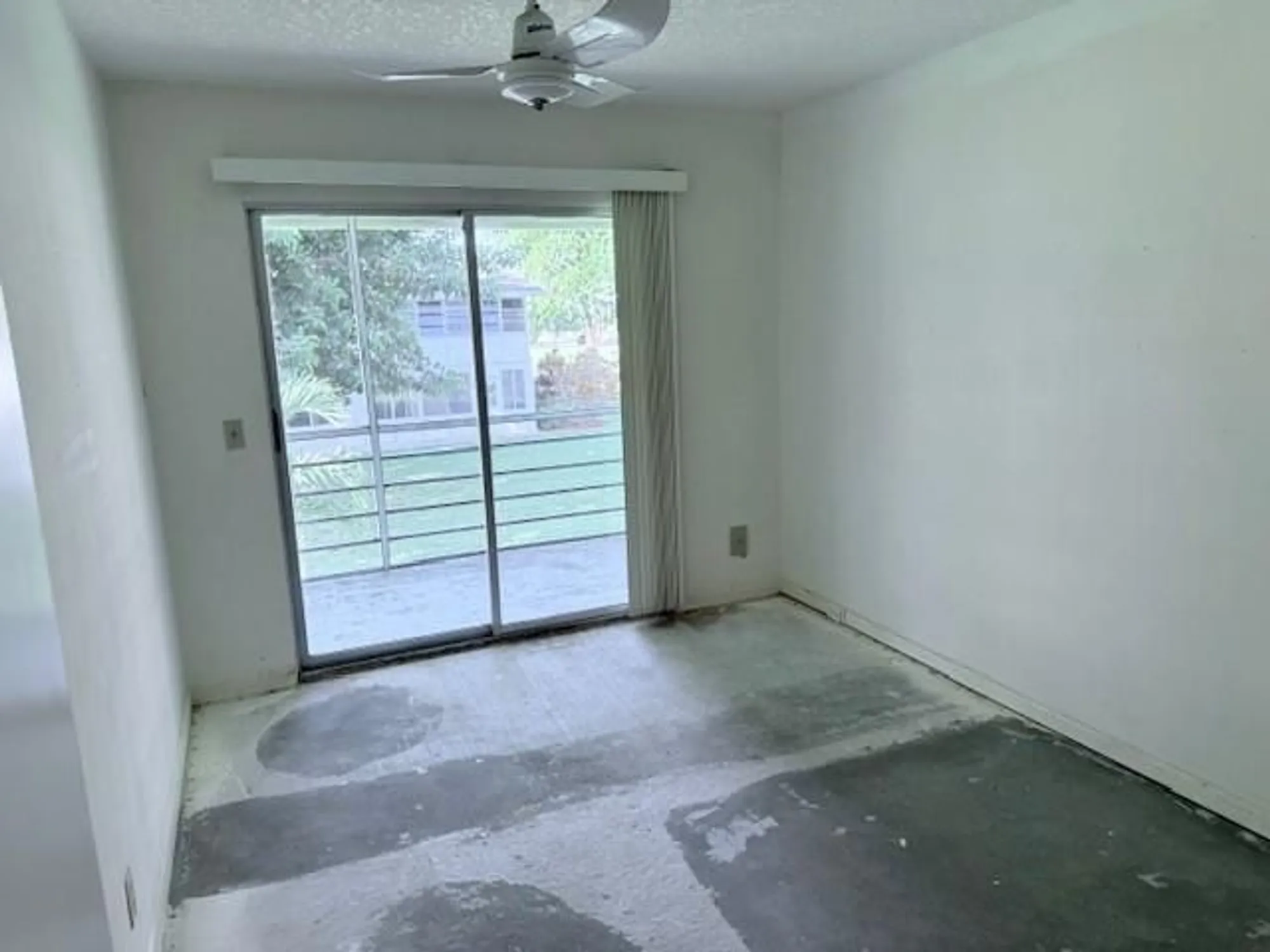 Property Slideshow image 6 of 37 | 103 newport f # 103, Deerfield Beach, FL, 33442