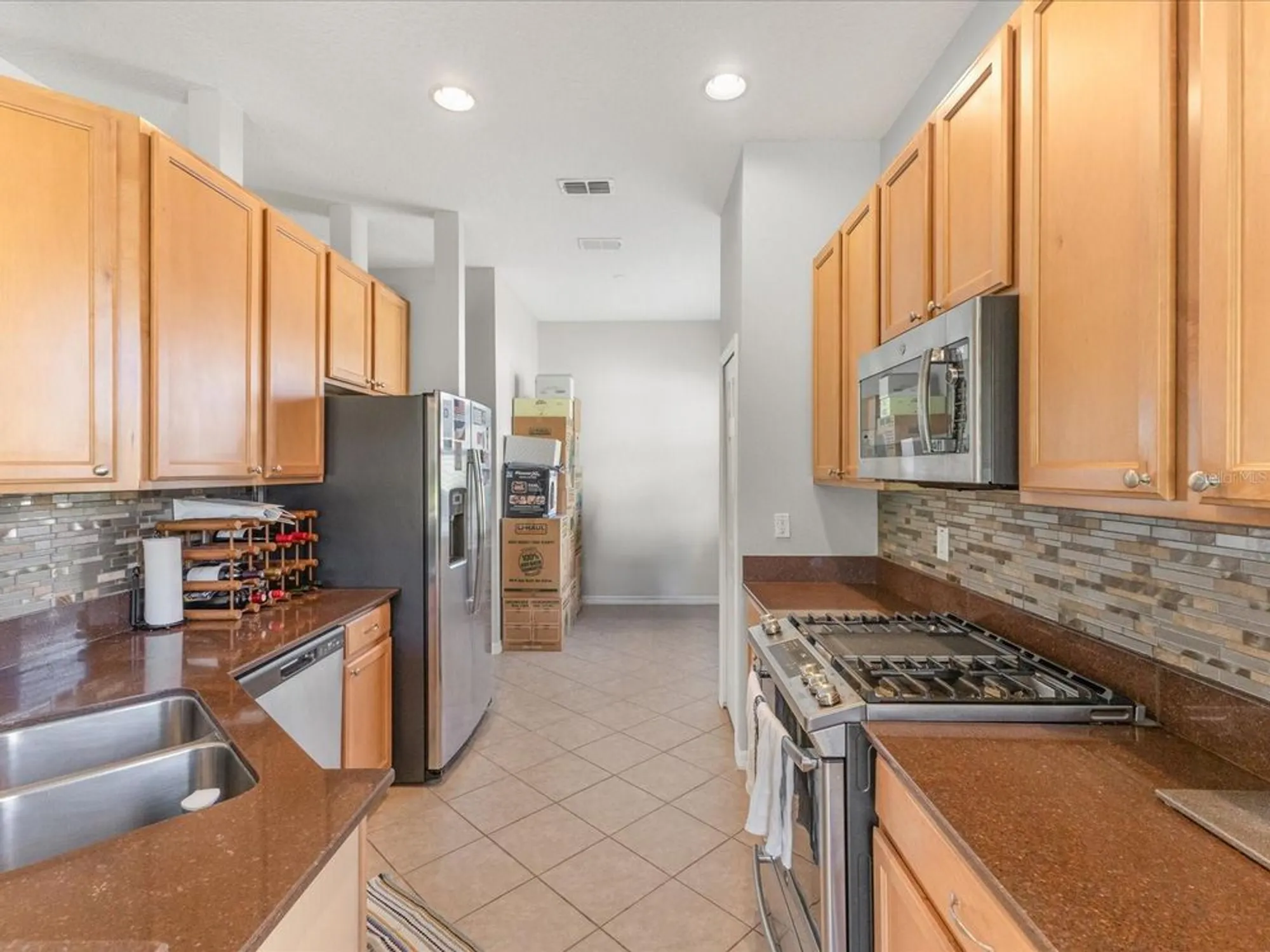 Property Slideshow image 6 of 28 | 5347 cappleman loop, Brooksville, FL, 34601