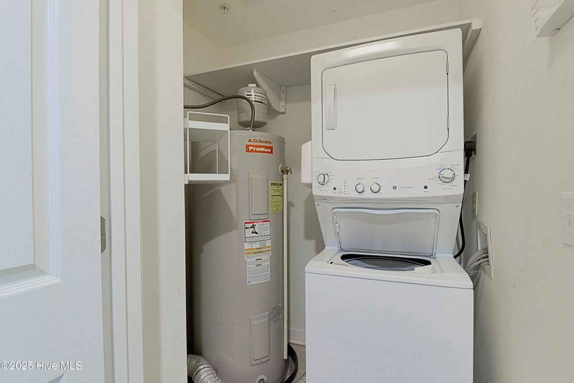 Property Slideshow image 7 of 46 | 1215 n middleton dr 2209, Calabash, NC, 28467