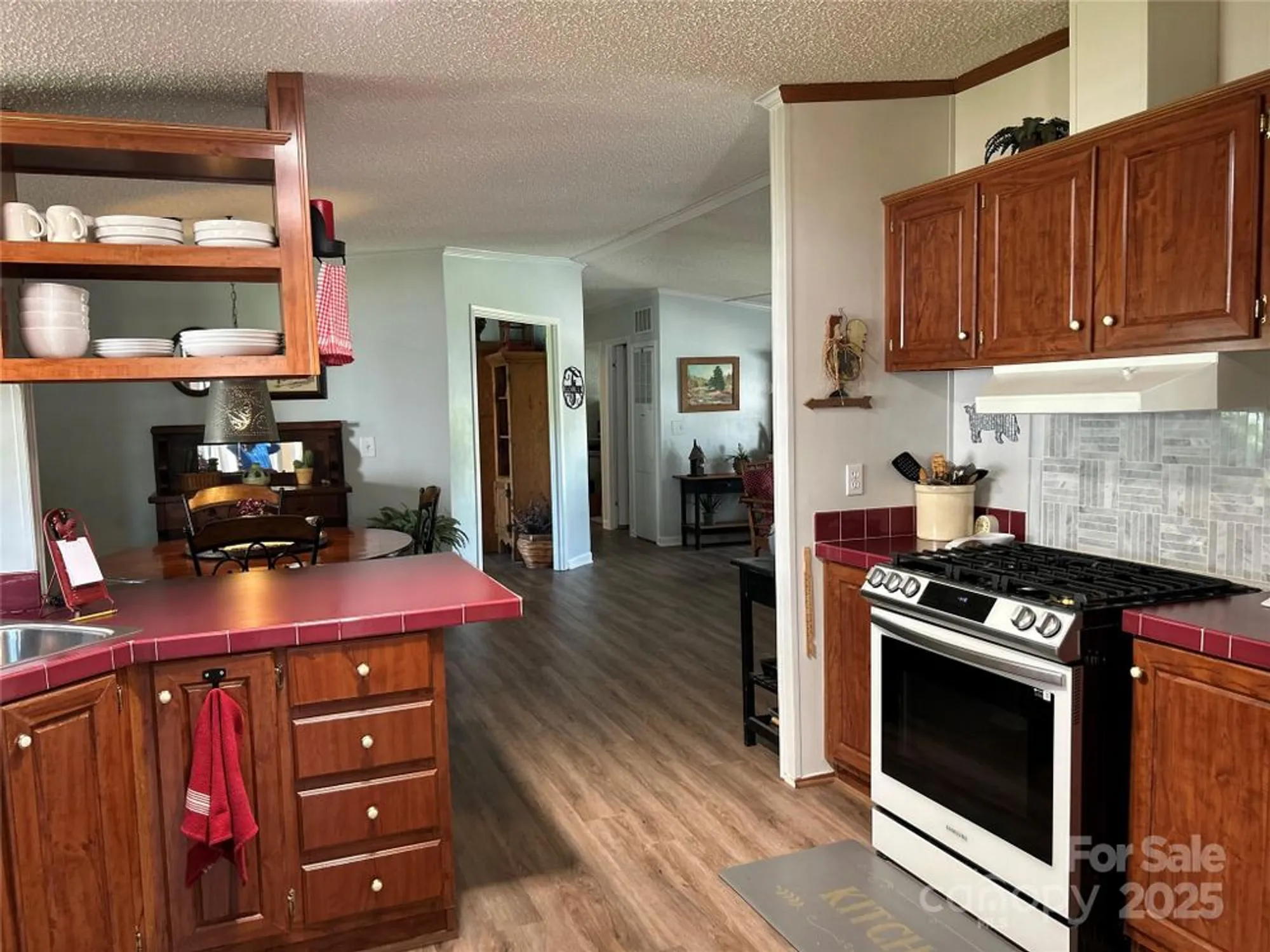 Property Slideshow image 12 of 43 | 429 riverwind dr, Hendersonville, NC, 28739