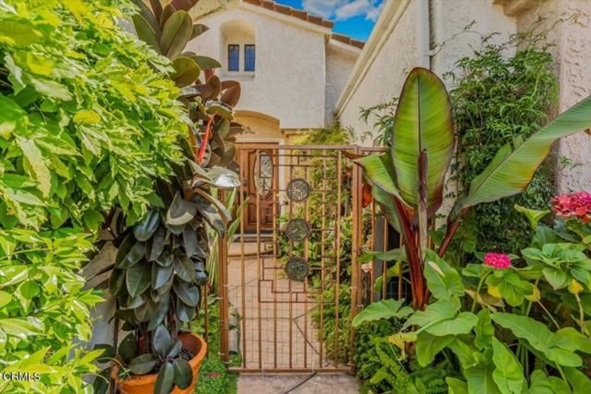 Property Slideshow image 9 of 49 | 6186 irena ave, Camarillo, CA, 93012