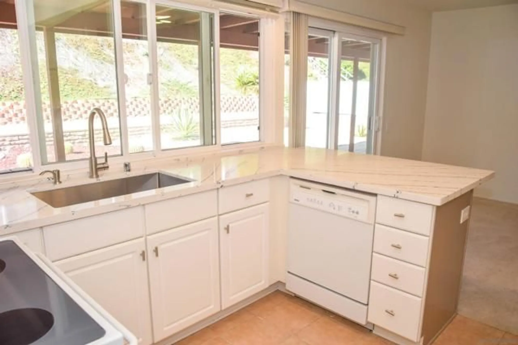 Property Slideshow image 10 of 56 | 16734 bernardo oaks dr, San Diego, CA, 92128