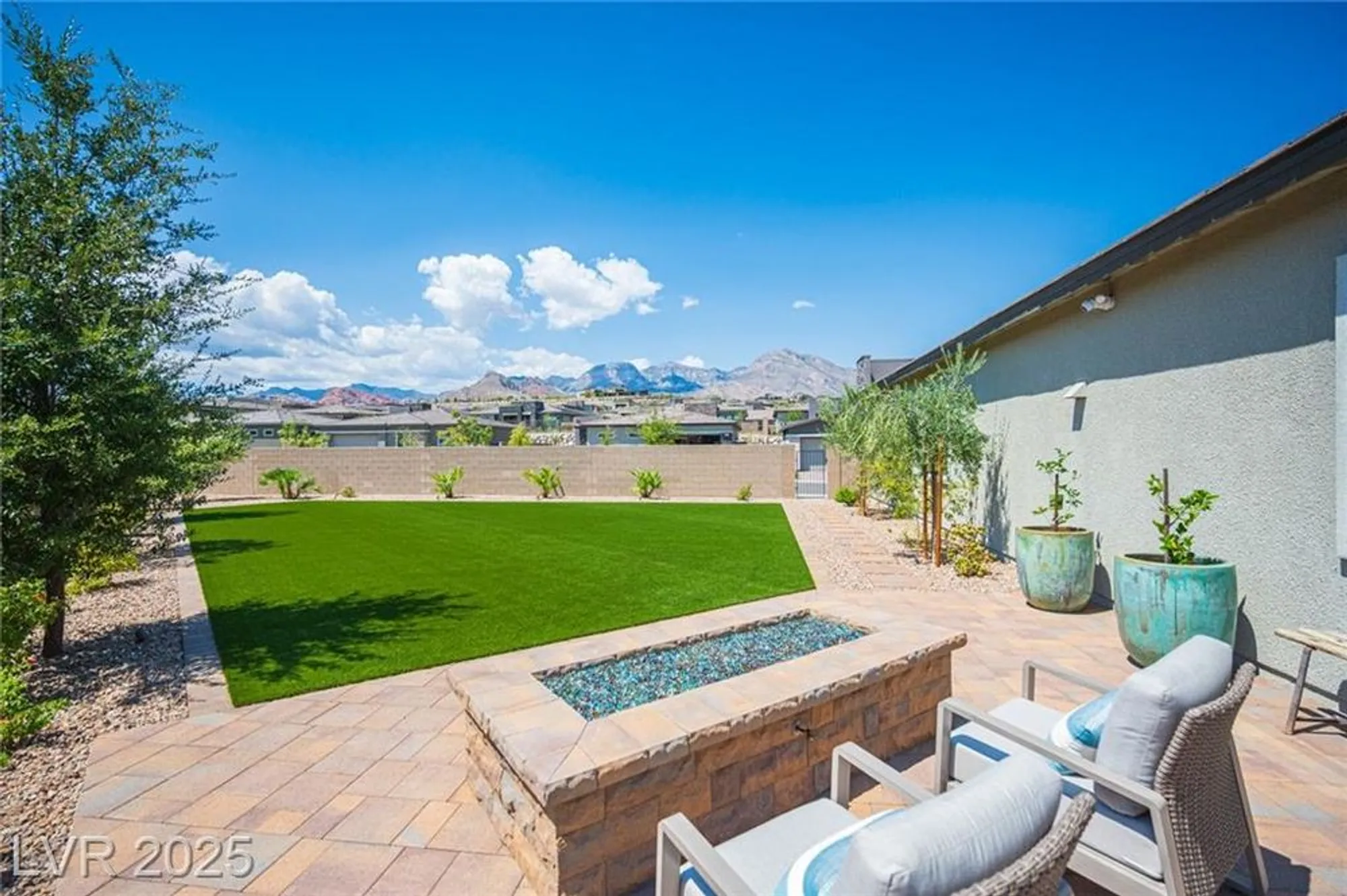 Property Slideshow image 47 of 92 | 936 mayfield manor ln, Las Vegas, NV, 89138