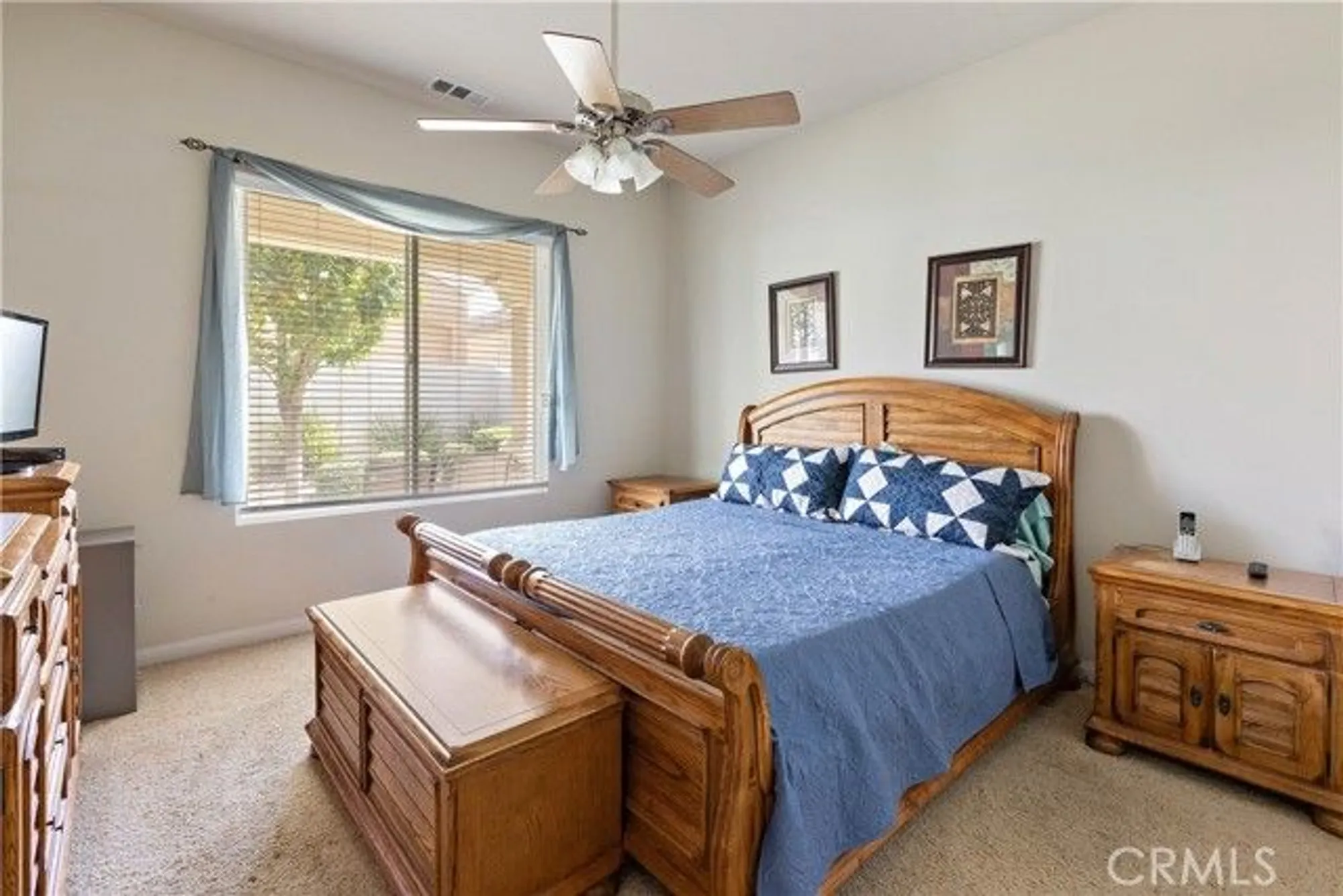 Property Slideshow image 24 of 37 | 10041 wilmington ln, Apple Valley, CA, 92308