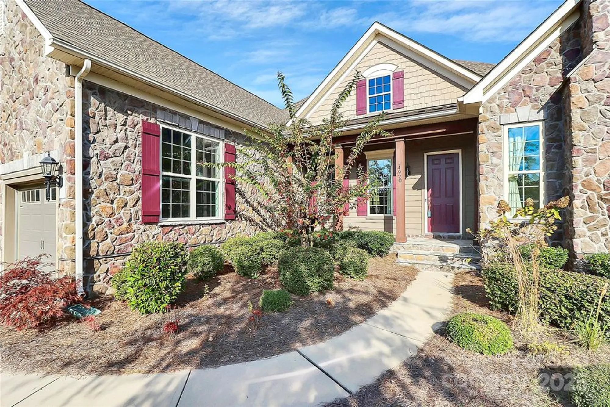 Property Slideshow image 15 of 46 | 14920 high bluff ct, Charlotte, NC, 28278