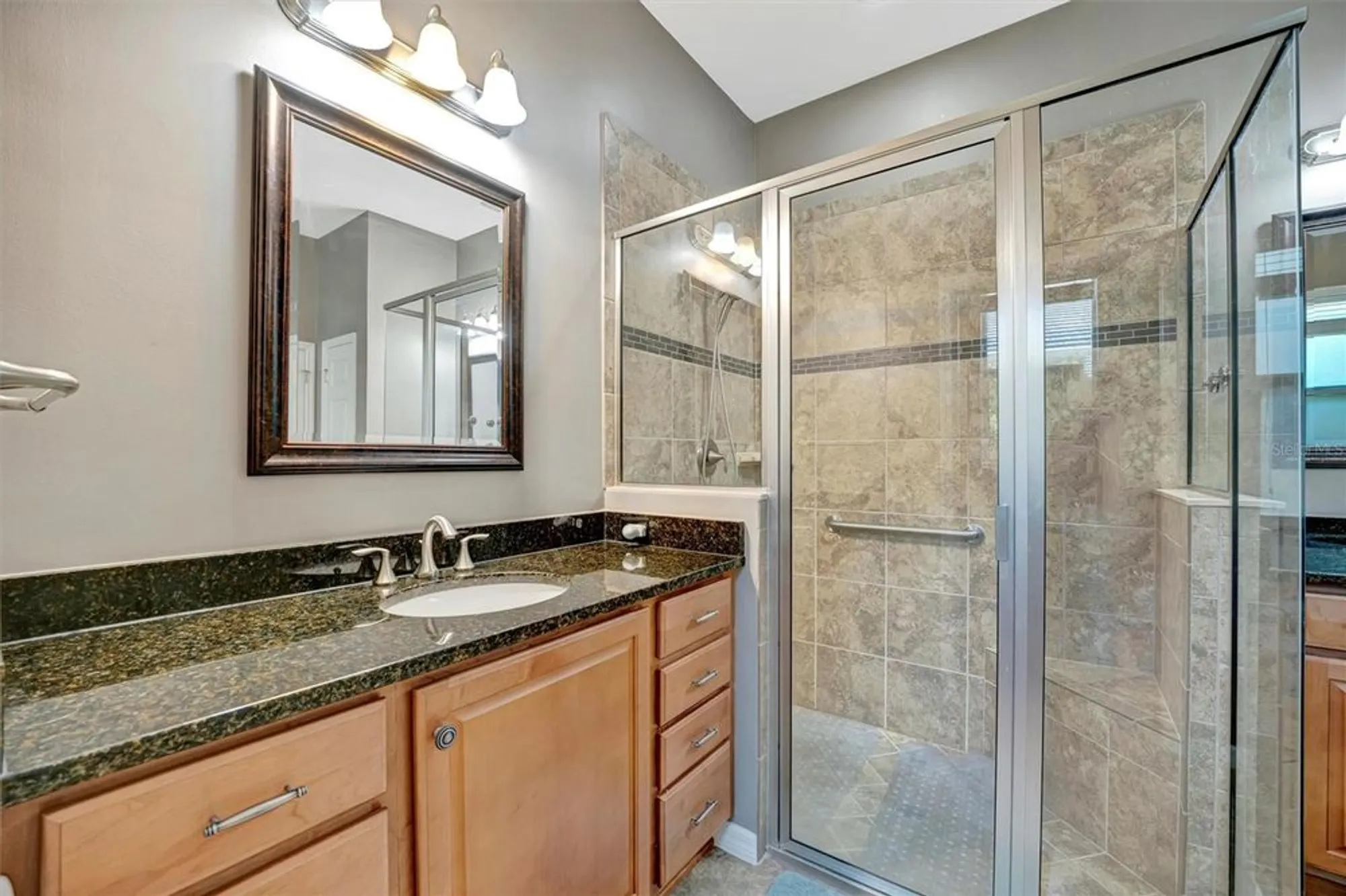 Property Slideshow image 37 of 78 | 5009 lake overlook ave, Bradenton, FL, 34208