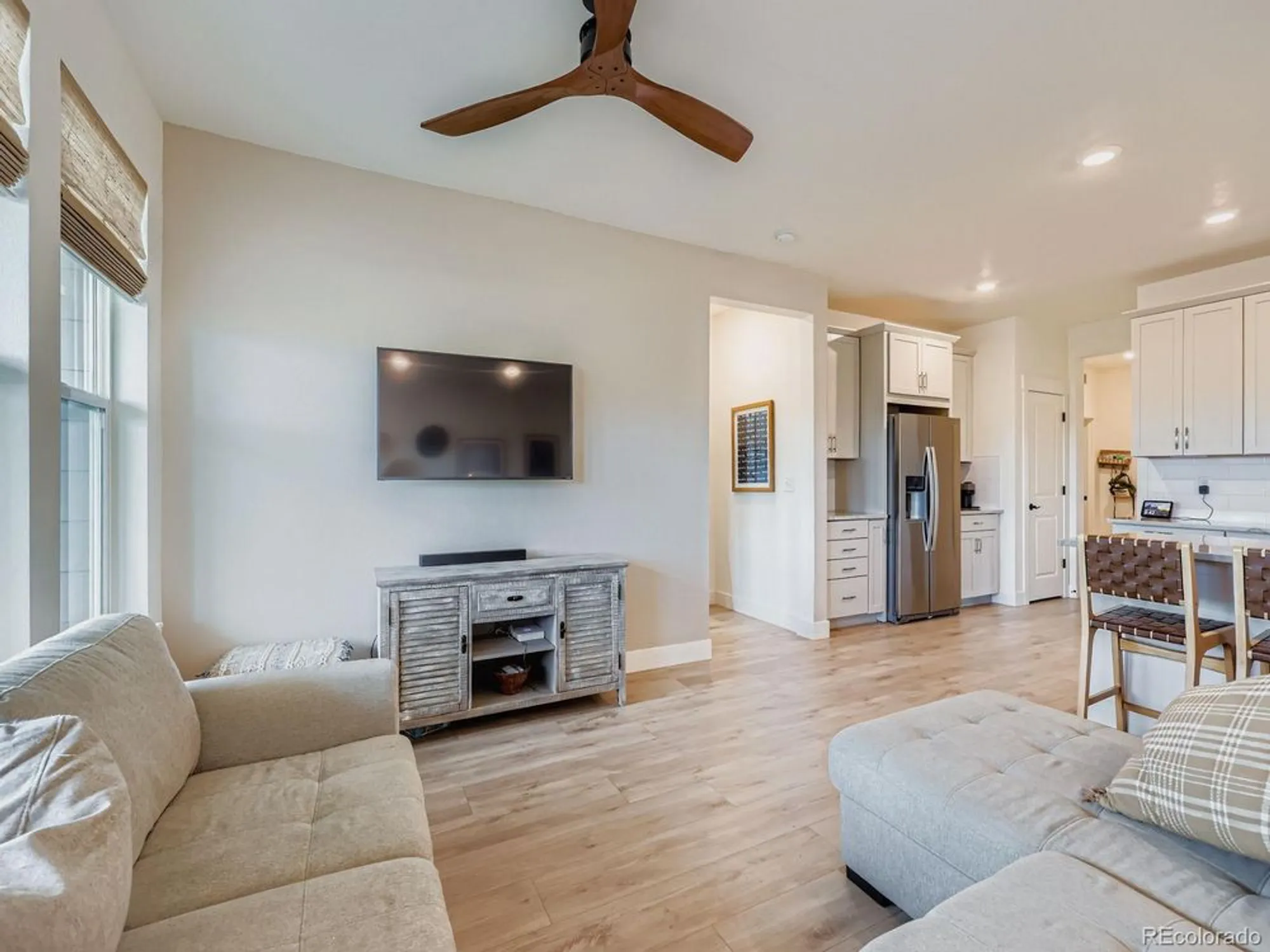 Property Slideshow image 9 of 31 | 4059 happy hollow dr, Castle Rock, CO, 80104
