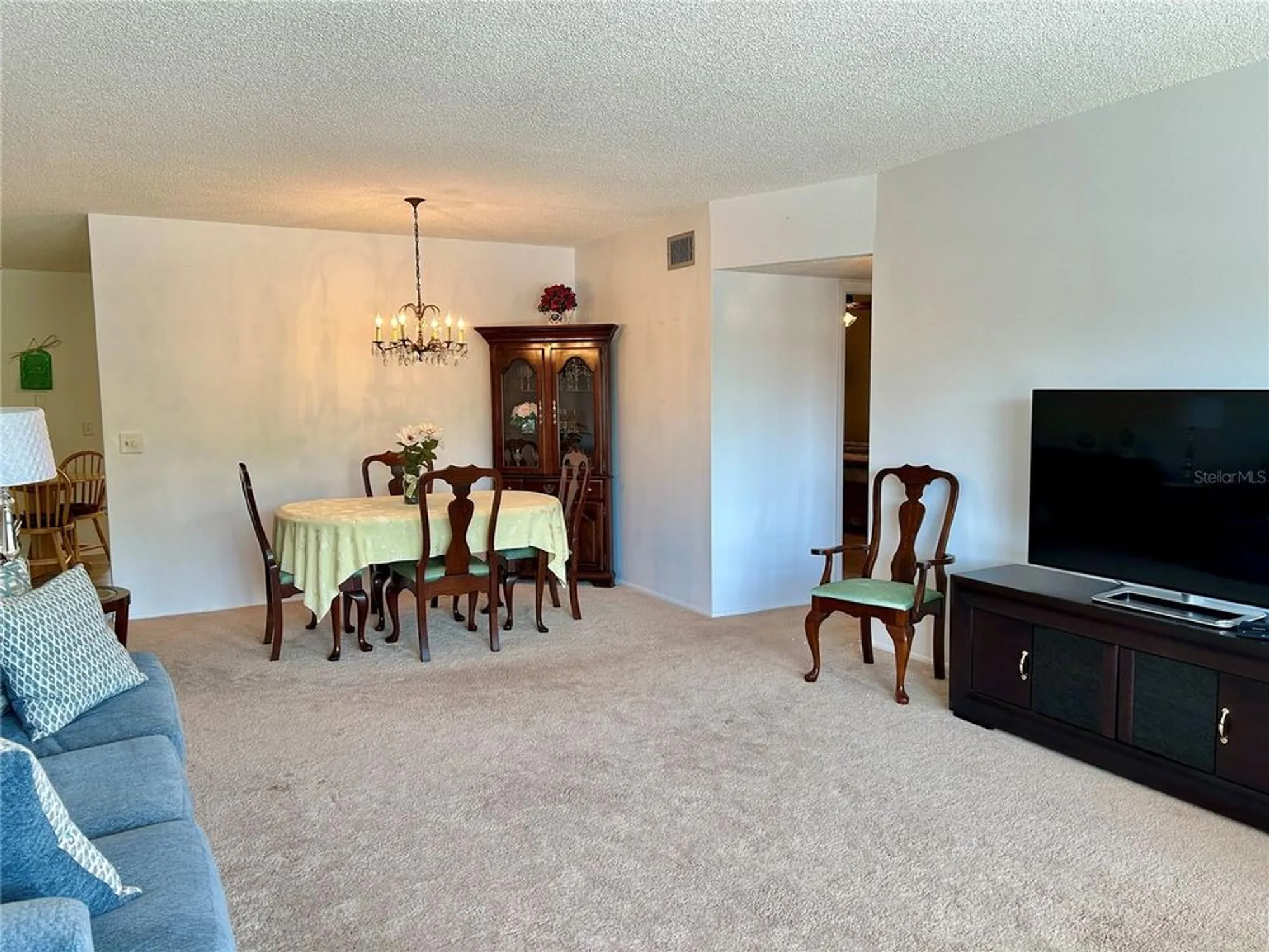Property Slideshow image 5 of 50 | 2426 ecuadorian way 58, Clearwater, FL, 33763