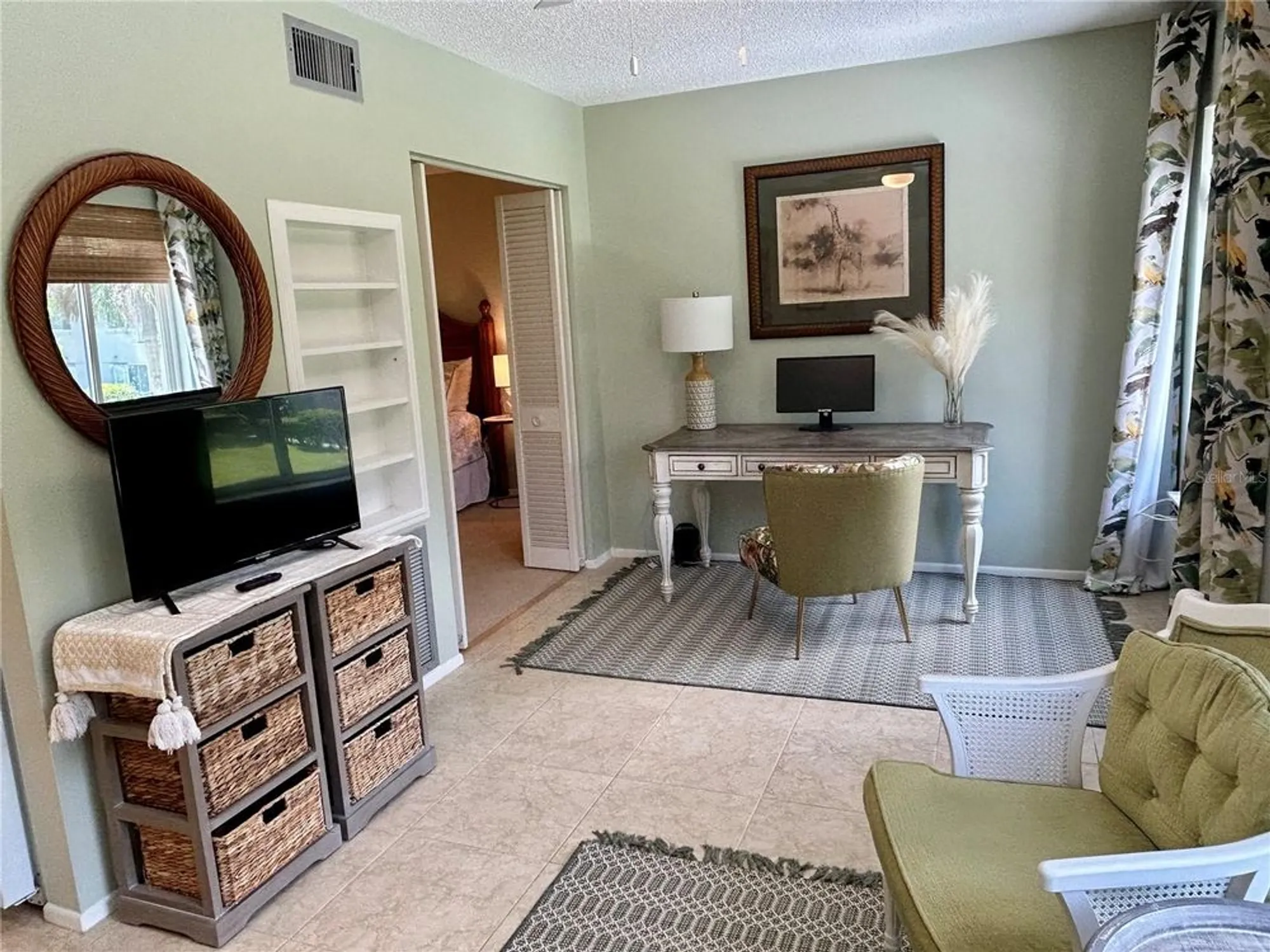 Property Slideshow image 15 of 51 | 2461 rhodesian dr apt 45, Clearwater, FL, 33763