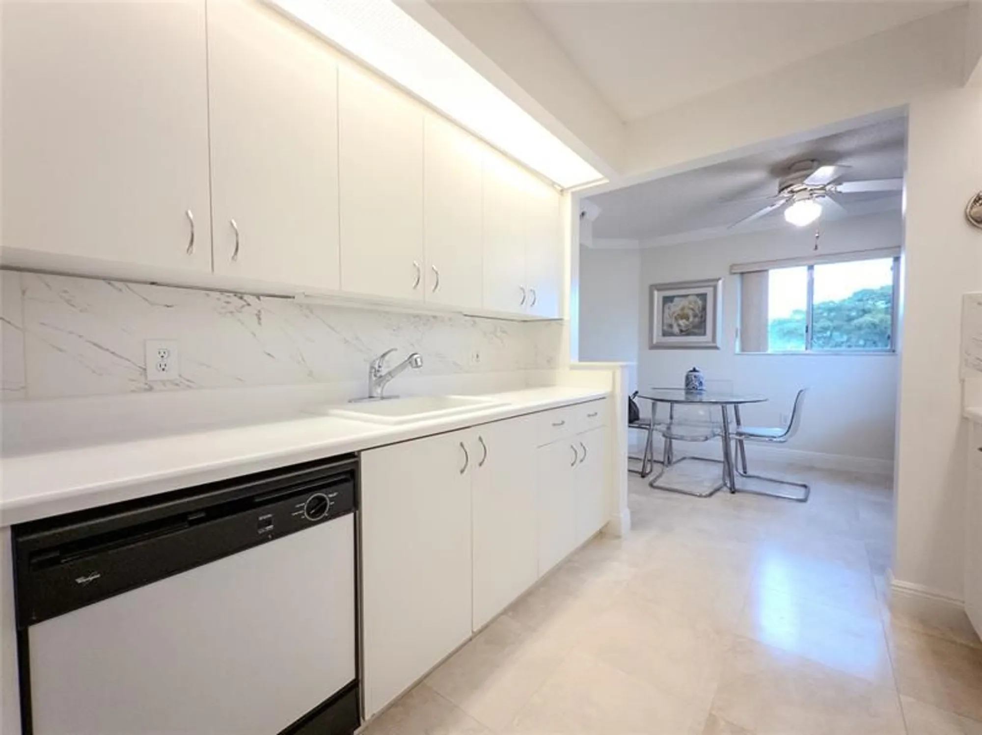 Property Slideshow image 8 of 40 | 901 sw 141st ave apt 301, Pembroke Pines, FL, 33027