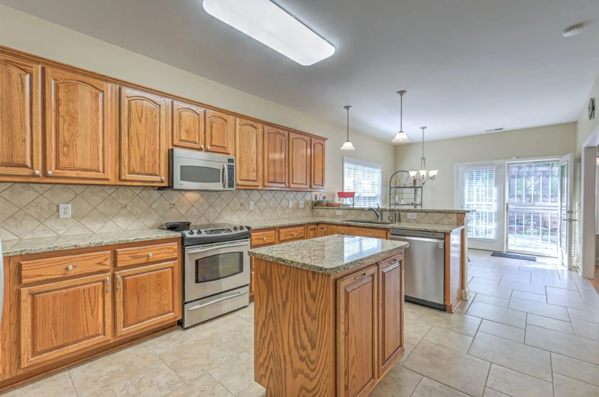 Property Slideshow image 31 of 51 | 226 wrennewood ln, Franklin, TN, 37064