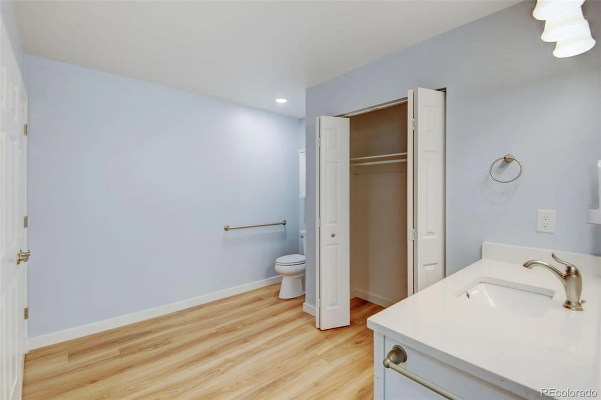 Property Slideshow image 27 of 39 | 20 scott dr, Broomfield, CO, 80020