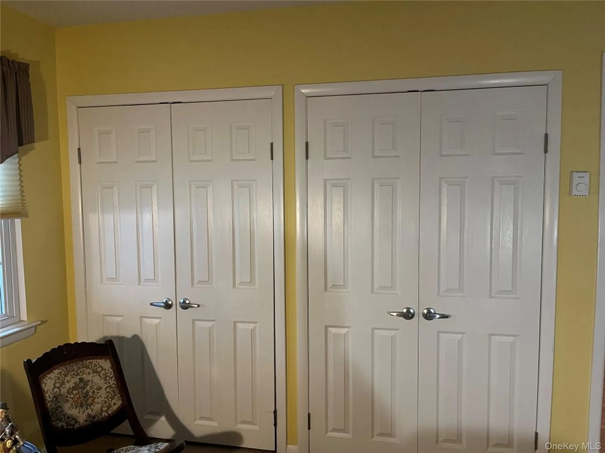 Property Slideshow image 18 of 30 | 194 canterbury dr, Ridge, NY, 11961