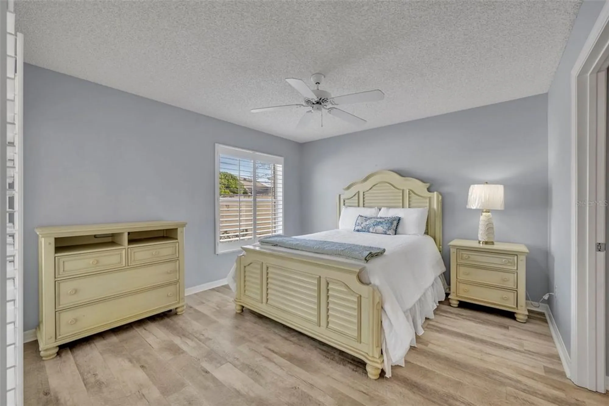 Property Slideshow image 19 of 54 | 1428 almanza dr, Lady Lake, FL, 32159