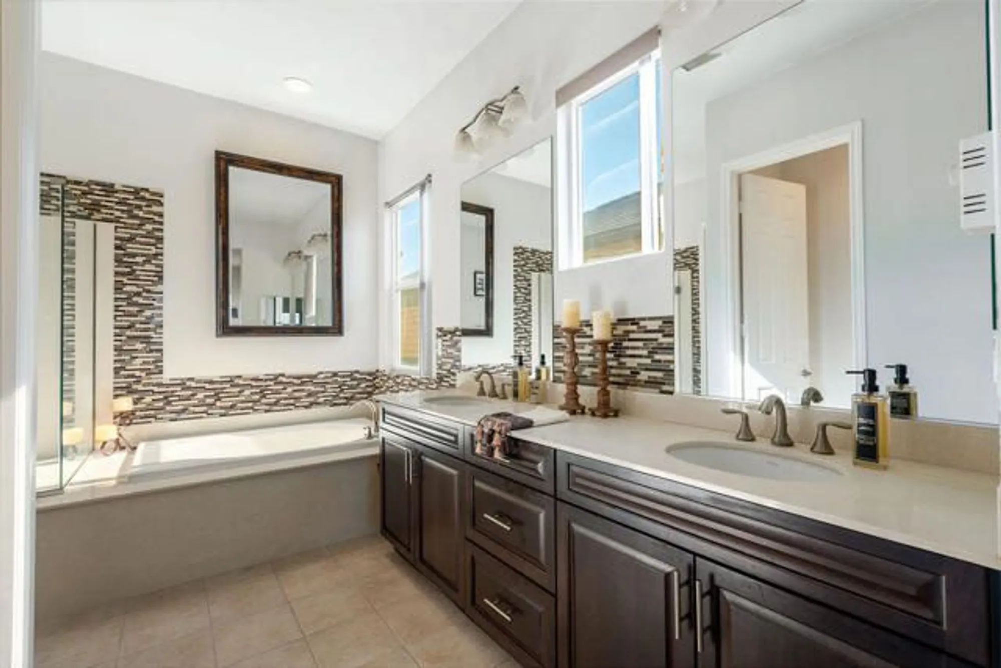 Property Slideshow image 30 of 72 | 85115 stazzano pl, Indio, CA, 92203
