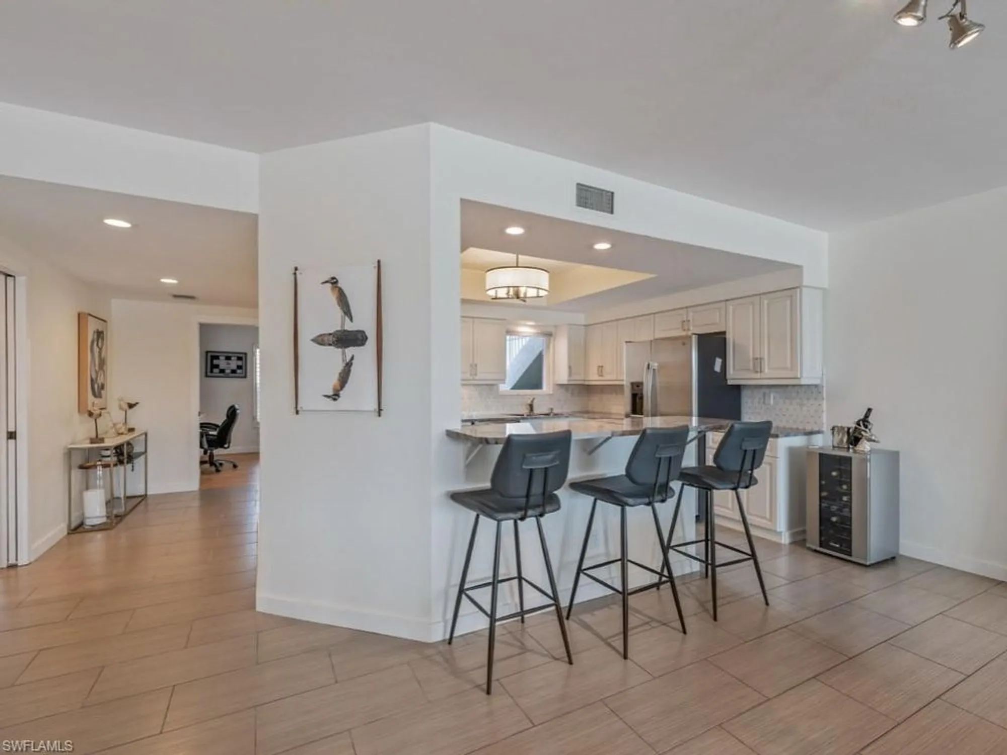 Property Slideshow image 7 of 30 | 4081 bayhead dr apt 102, Bonita Springs, FL, 34134