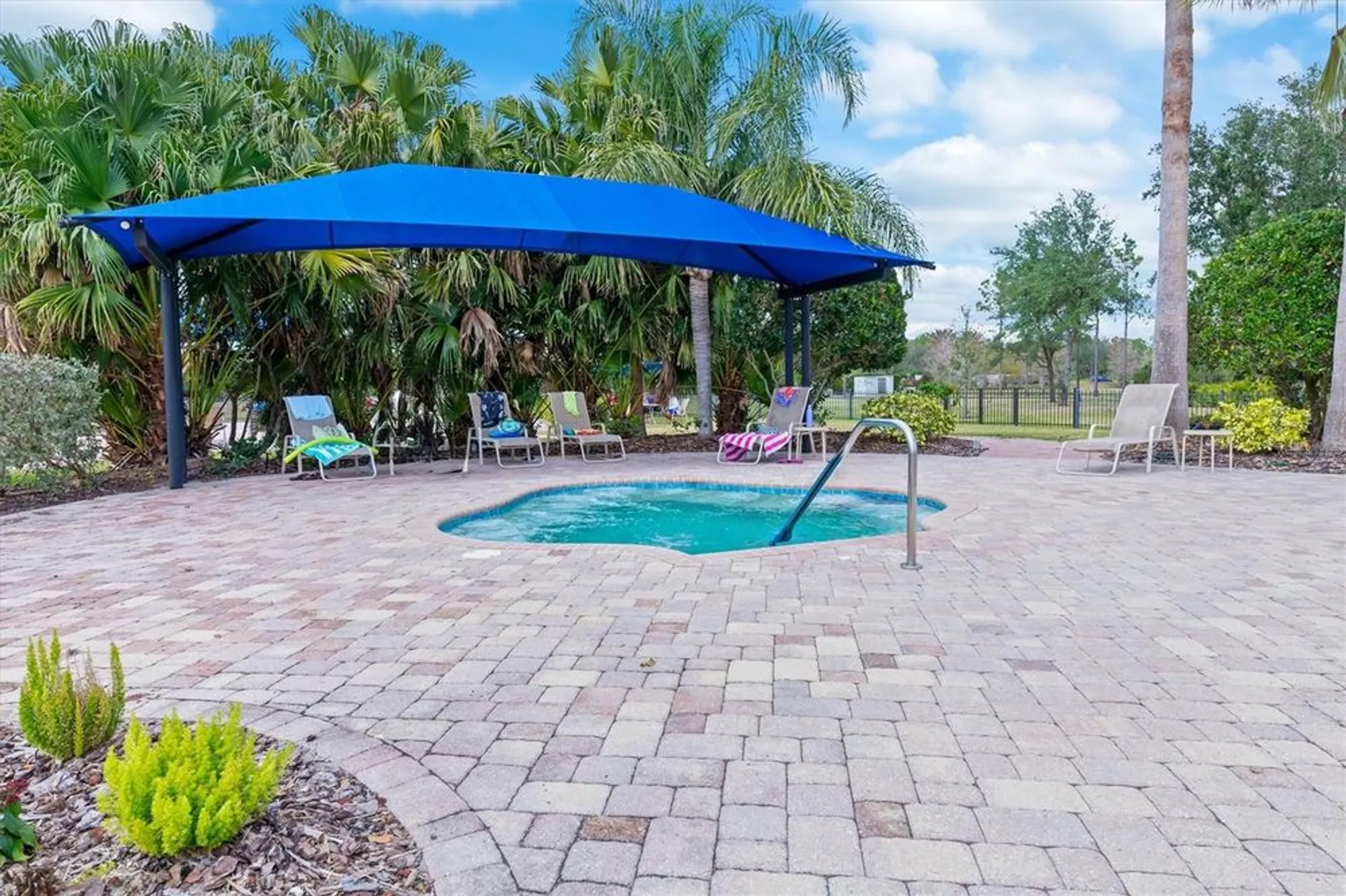 Property Slideshow image 60 of 70 | 2633 daisy dr, North Port, FL, 34289