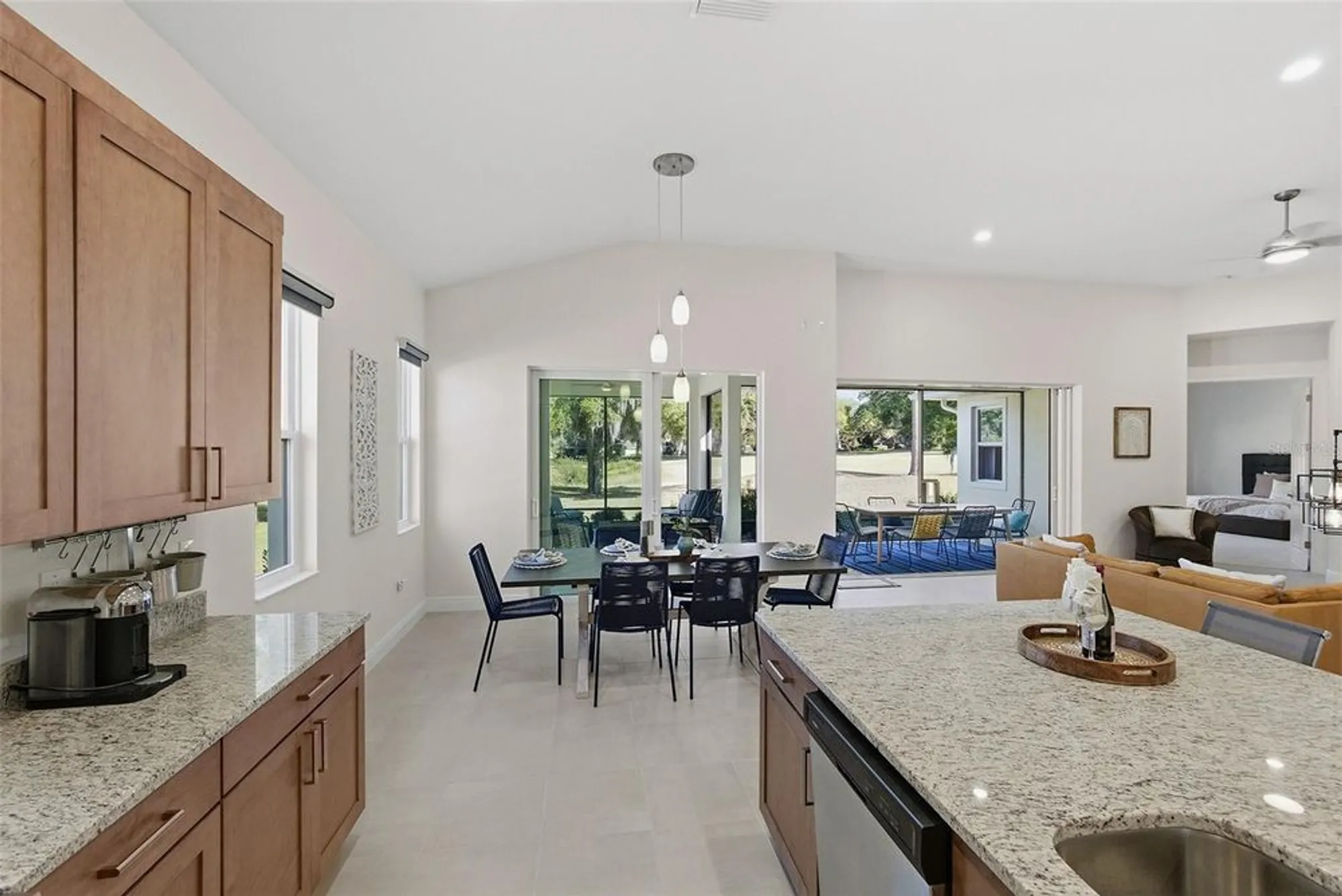 Property Slideshow image 14 of 62 | 5090 greens dr, Lady Lake, FL, 32159