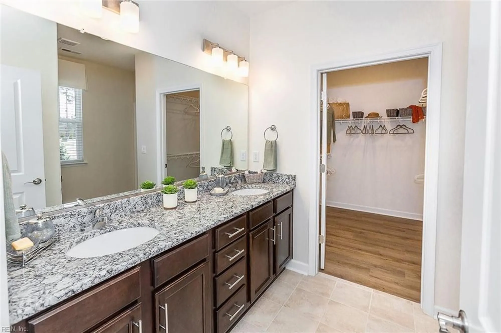 Property Slideshow image 16 of 40 | 2200 venture way b, Suffolk, VA, 23434