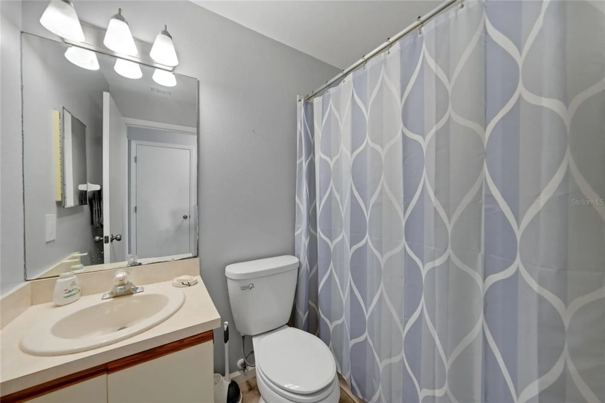 Property Slideshow image 24 of 35 | 215 persimmon st # 52, Englewood, FL, 34223