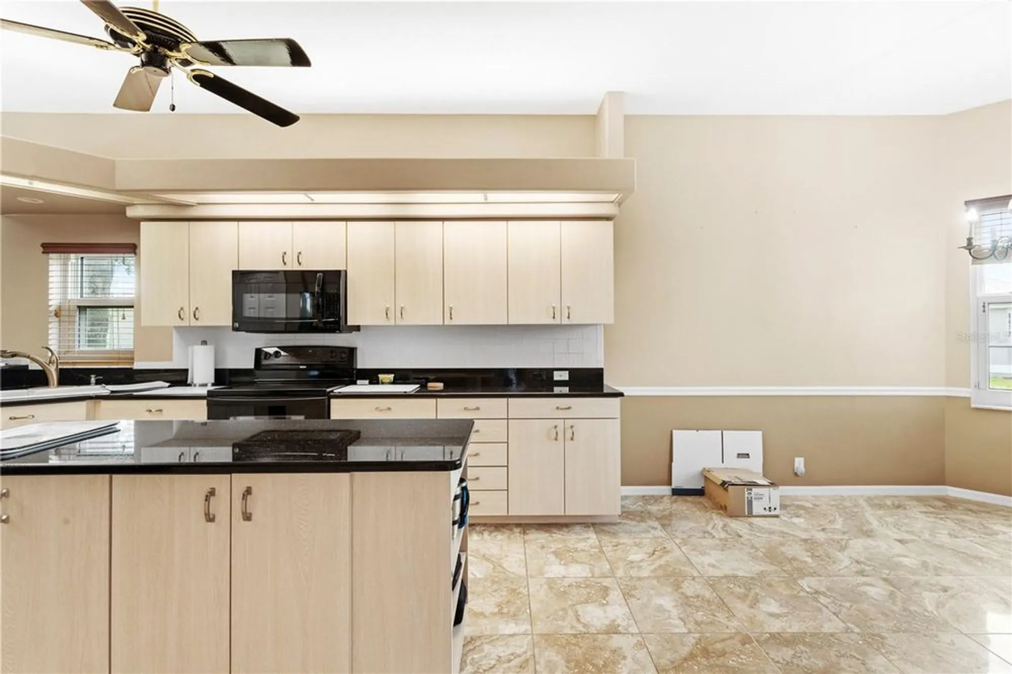 Property Slideshow image 18 of 56 | 8480 maybelle dr, Weeki Wachee, FL, 34613